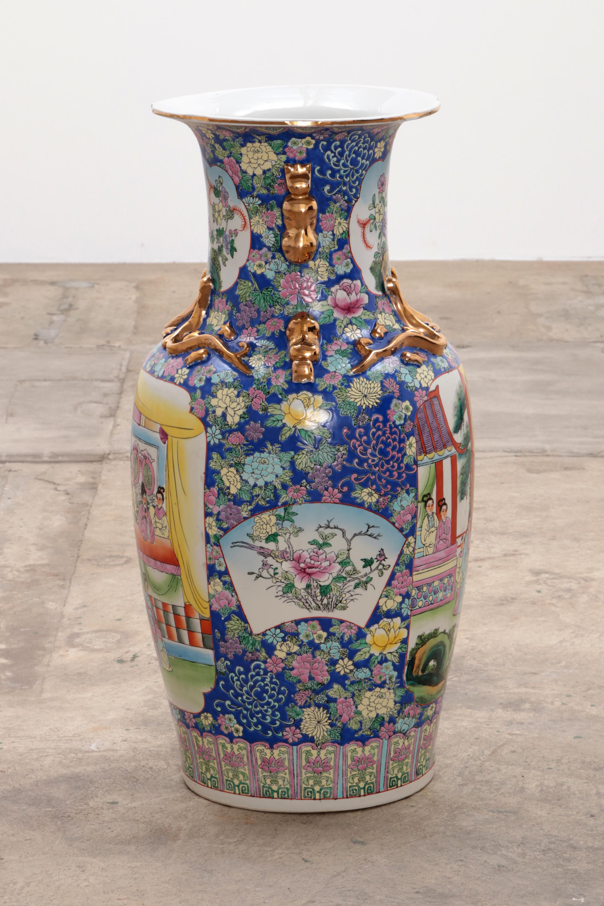 Chinese Export Old Chinese Ceramic Hand Painted Vase For Sale