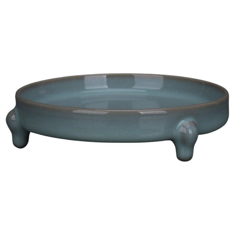 Ancienne assiette tripode chinoise Classic Ru Kiln Celadon en vente