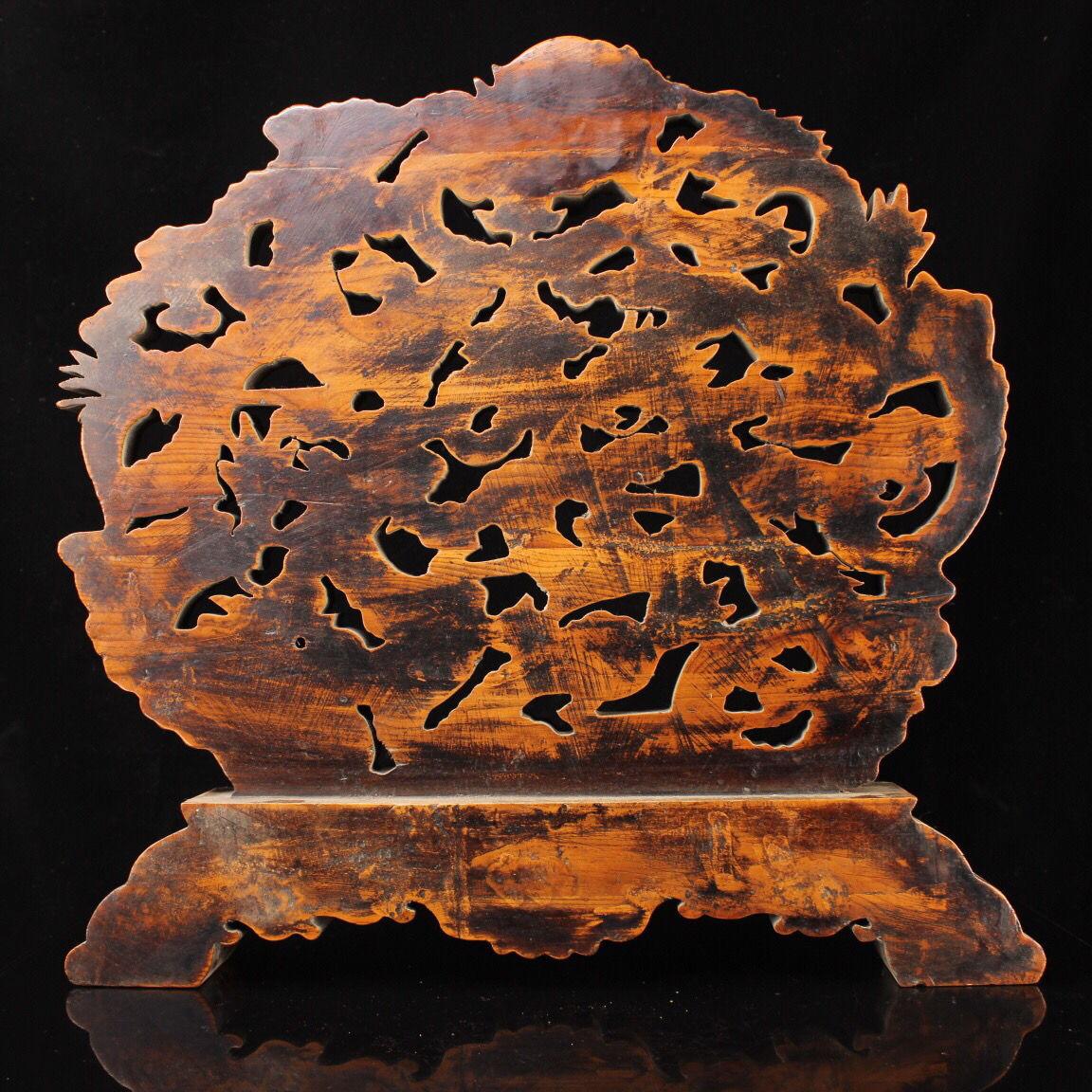 Ancienne  Paravent chinois de 50 cm de grande taille en bois sculpté à la main représentant neuf dragons en vente 5
