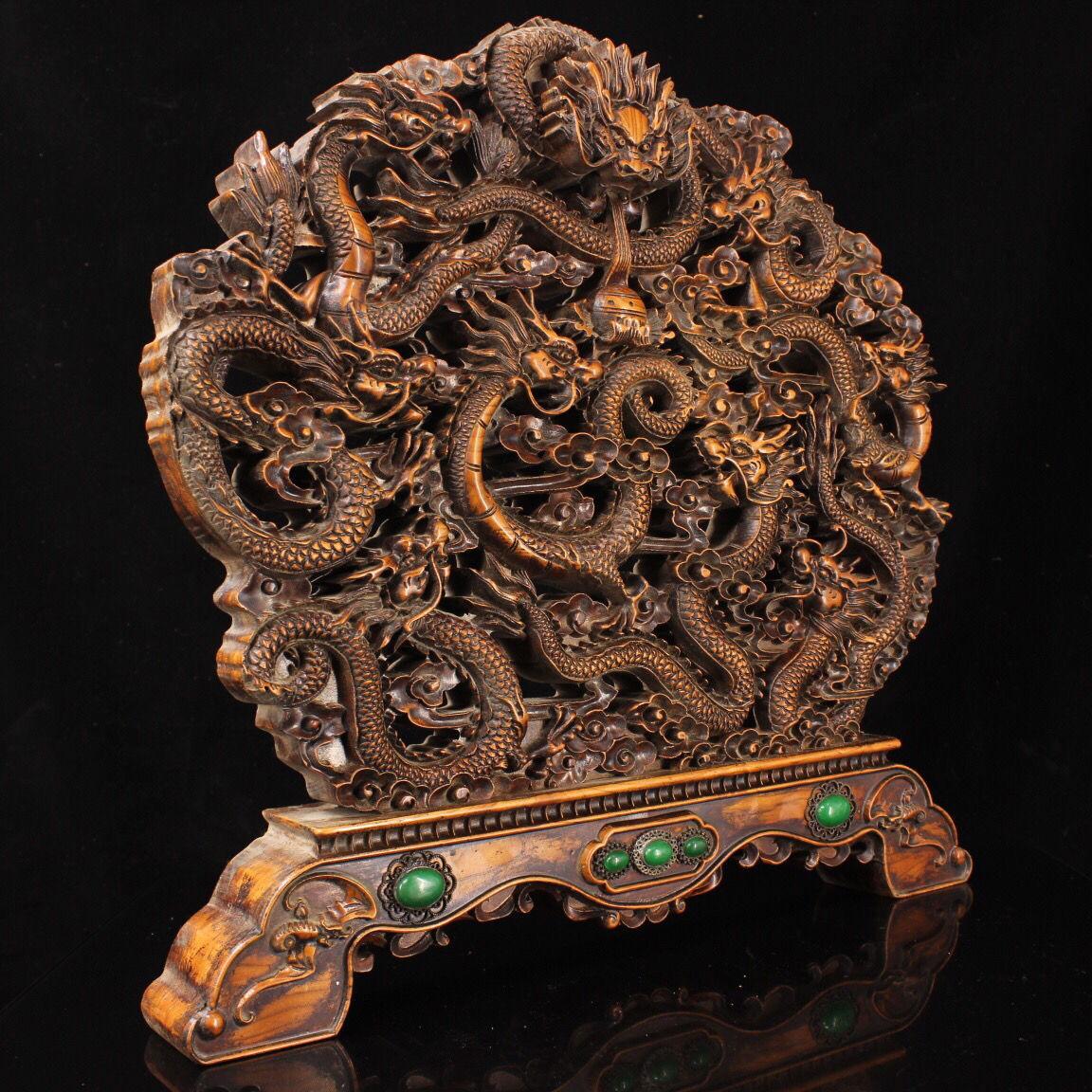 Ancienne  Paravent chinois de 50 cm de grande taille en bois sculpté à la main représentant neuf dragons État moyen - En vente à 景德镇市, CN