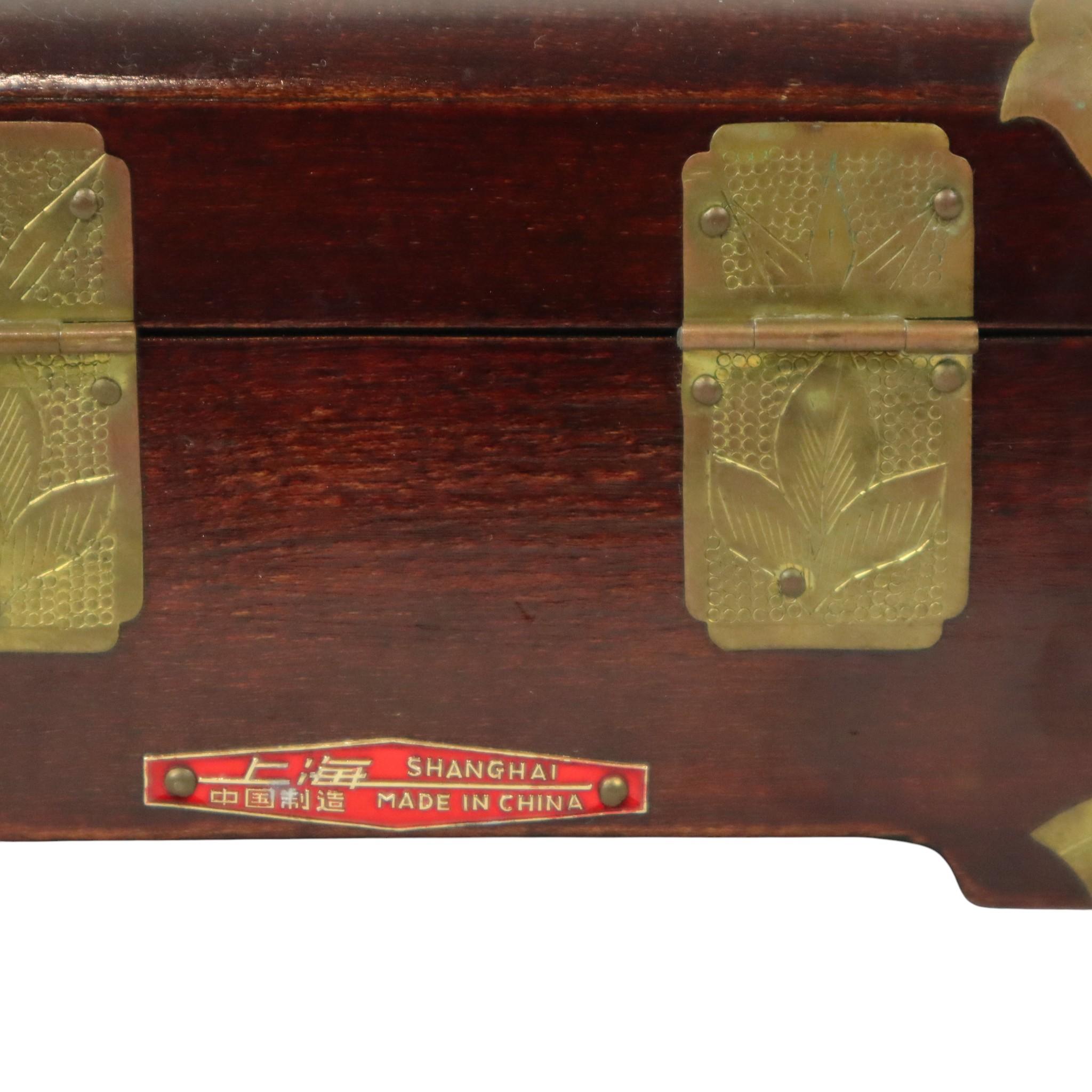 Ancienne boîte à bijoux chinoise Boîte à bijoux Jade Laiton en vente 8