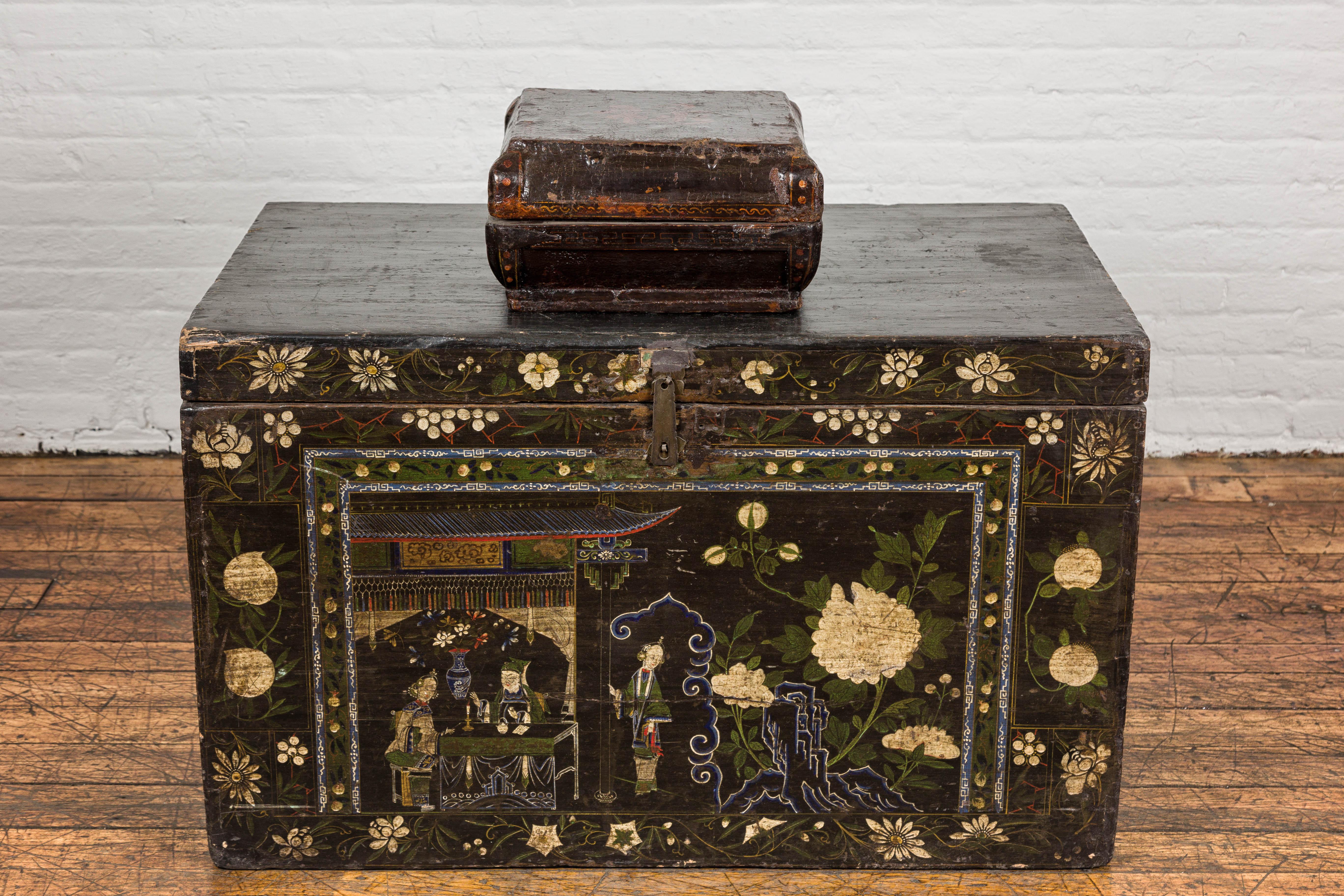 Old Chinese Lacquered Fabric over Wood Box with Calligraphy and Iron Braces For Sale 1