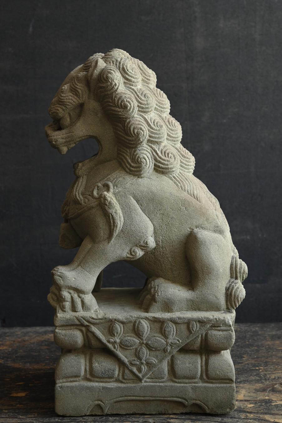 20th Century Old Chinese stone carved lion typeA /Early 20th century/Garden ornament For Sale