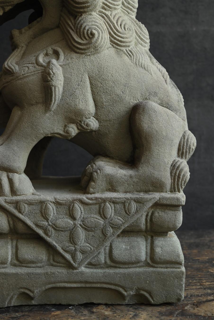Old Chinese stone carved lion typeB /Early 20th century/Garden ornament For Sale 2