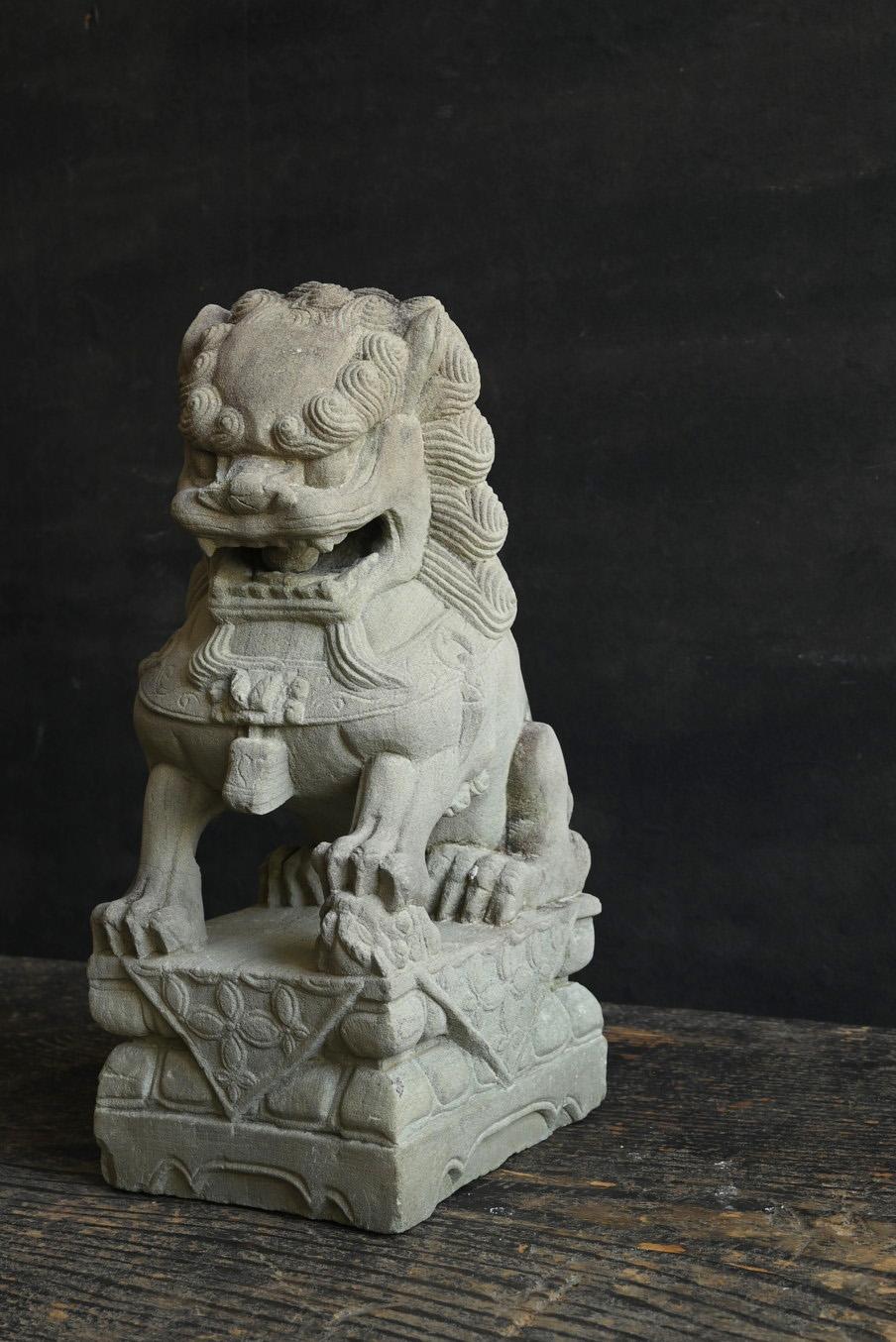Chinese Export Old Chinese stone carved lion typeB /Early 20th century/Garden ornament For Sale