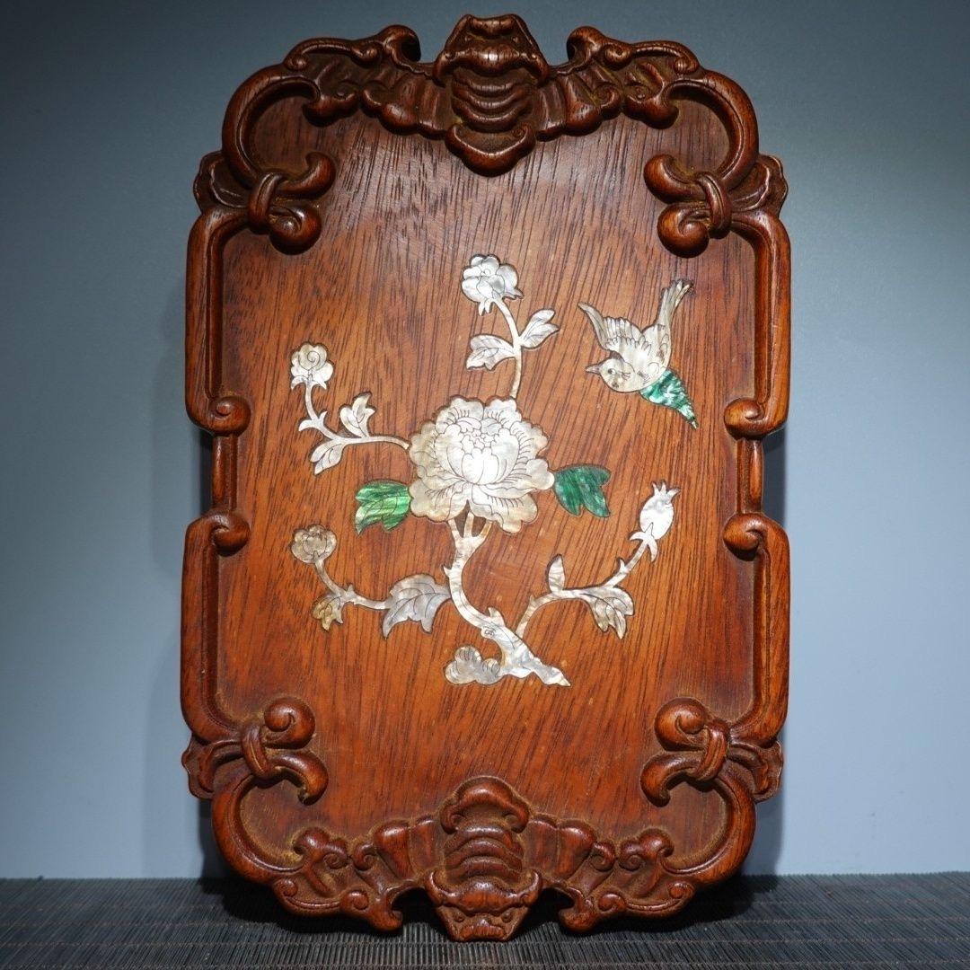 Discover the elegance of traditional Chinese craftsmanship with this Old Chinese Wood Carving Square Plate featuring intricate birds and flowers inlaid with shimmering shell material. This stunning artwork combines fine wood carving with delicate