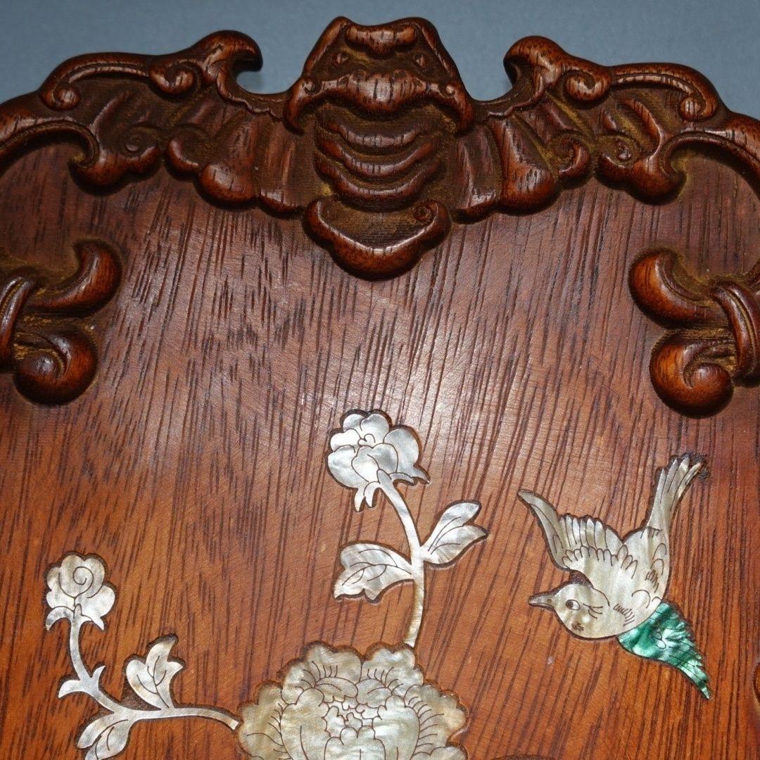 Old Chinese Wood Carving Square Plate with Shell Material Birds Flowers In Fair Condition For Sale In 景德镇市, CN