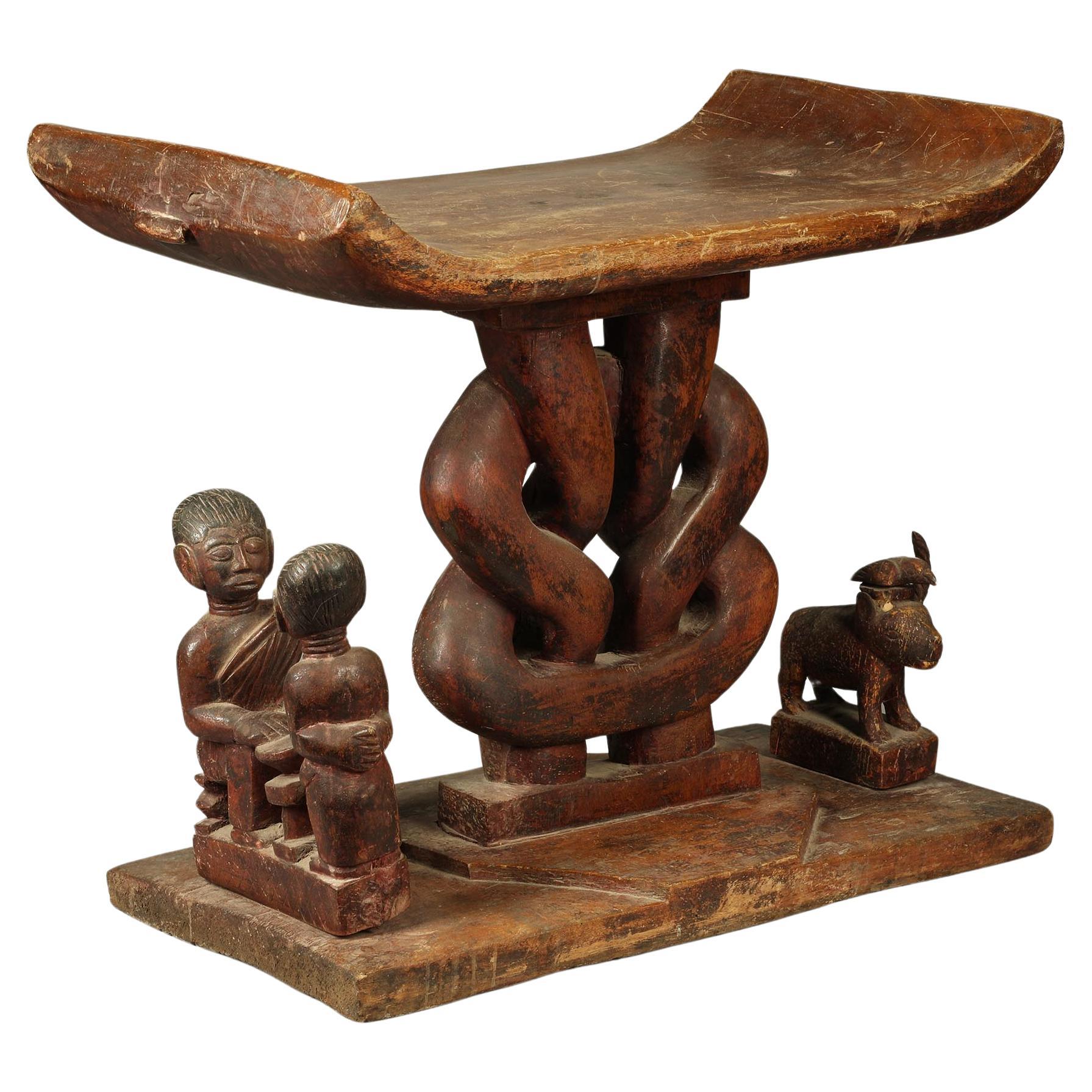 Old Classic Wood Ashanti Stool with King Figure & Endless Knot Mid-20th century