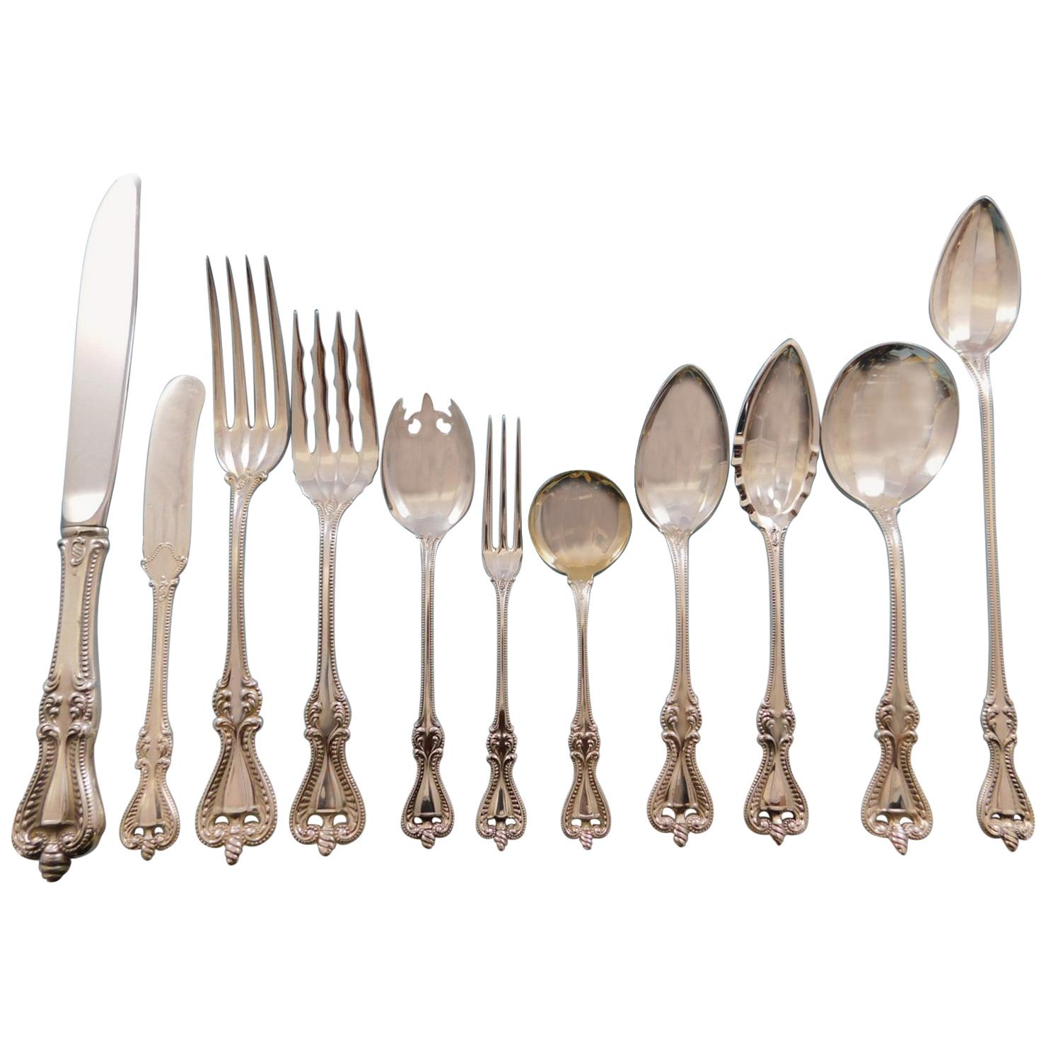 Old Colonial by Towle Sterling Silver Flatware Set for Eight Service 100 Pieces For Sale