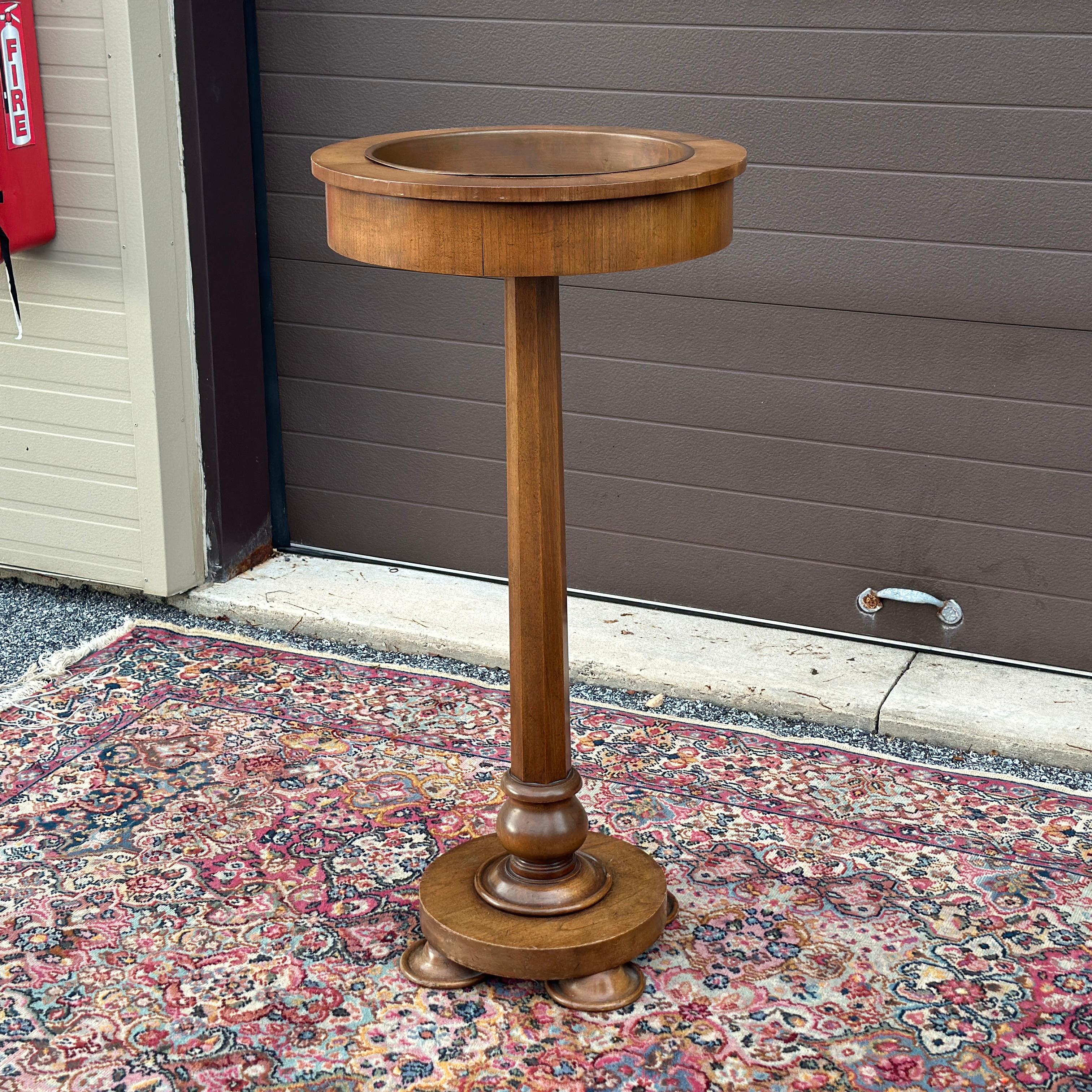 20th Century Old Colony Furniture Co. Plant Stand Pedestal With Copper Liner For Sale