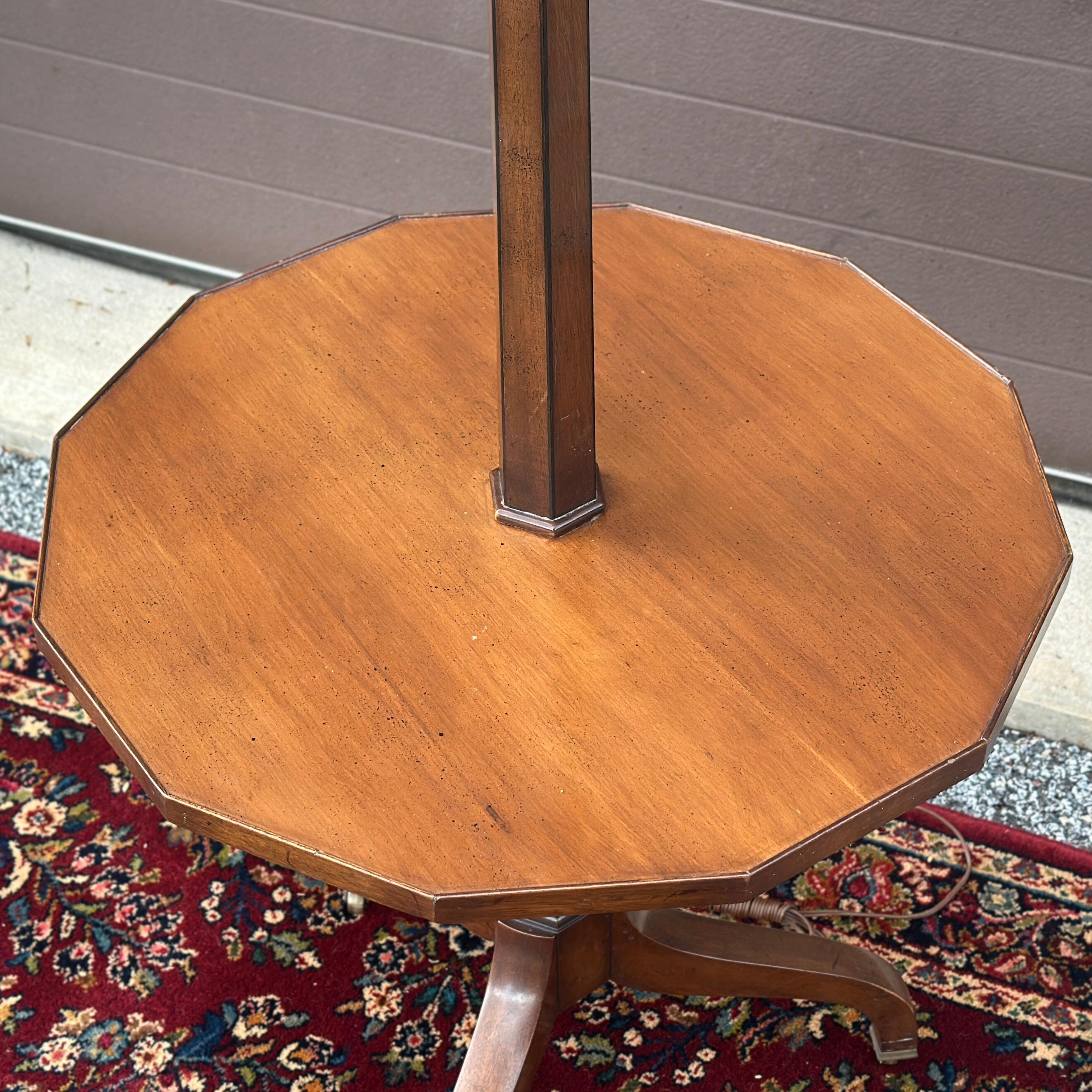 American Old Colony Furniture Co. Regency Style Floor Lamp Table on Brass Casters For Sale