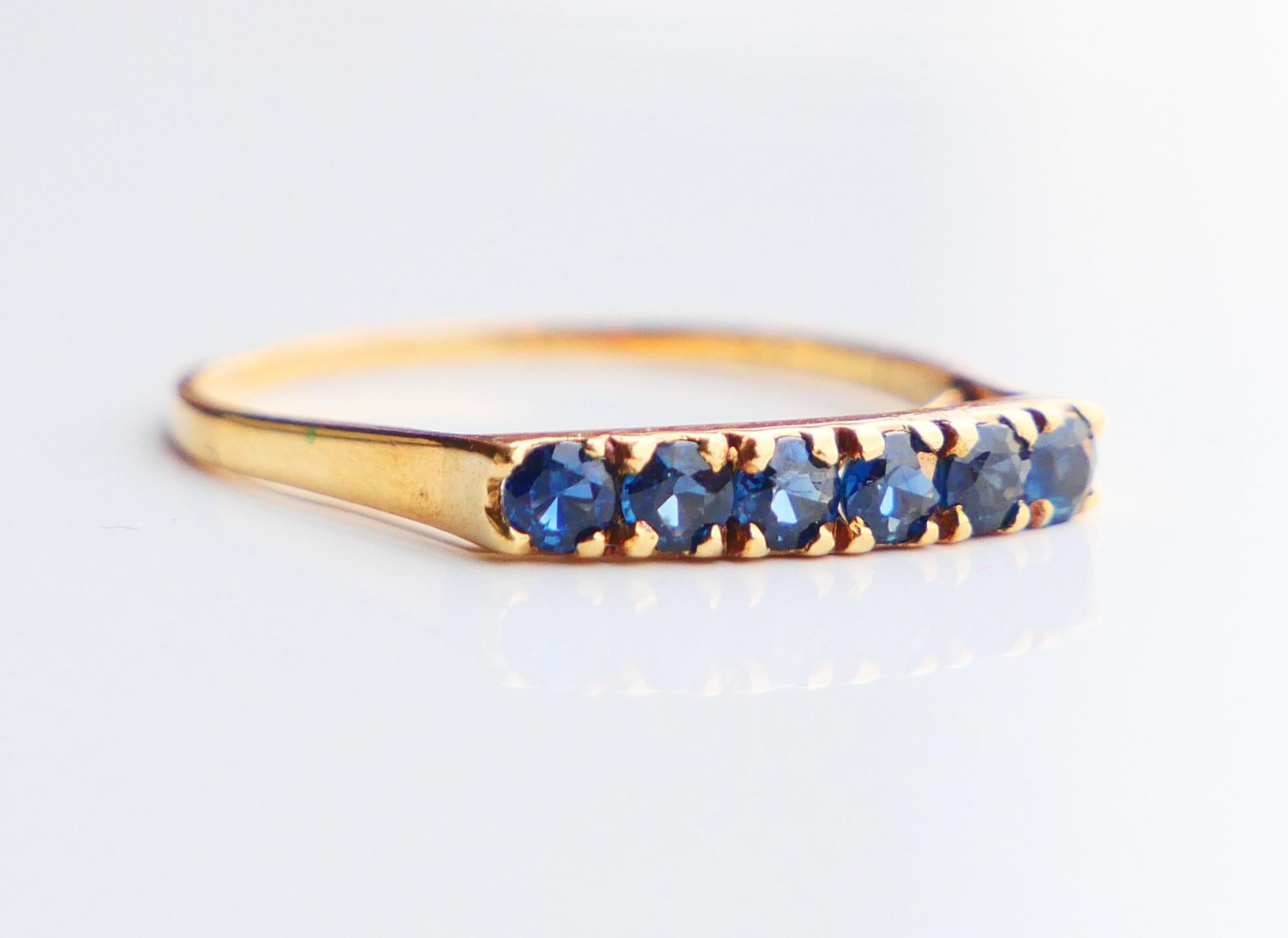 Bague Ancienne Combinaison Saphir Rubis Emeraude massif Or 18K Taille Ø 6.75US / 7.45gr en vente 9