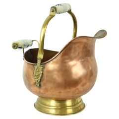 Kit de Carbón Antiguo con Forma de Casco de Cobre Cabezas de León Cerámica Delft