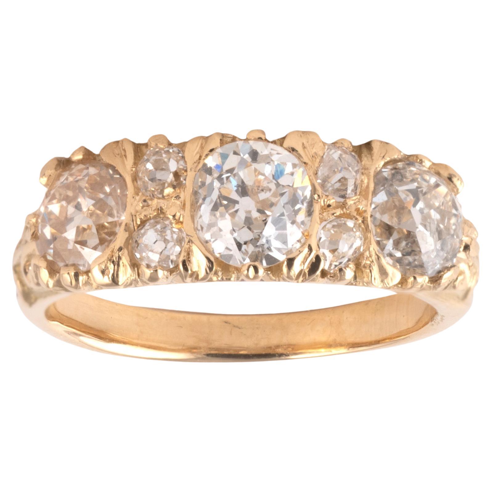 Old Cushion Cut Diamond Seven Stone Ring In Excellent Condition For Sale In Firenze, IT