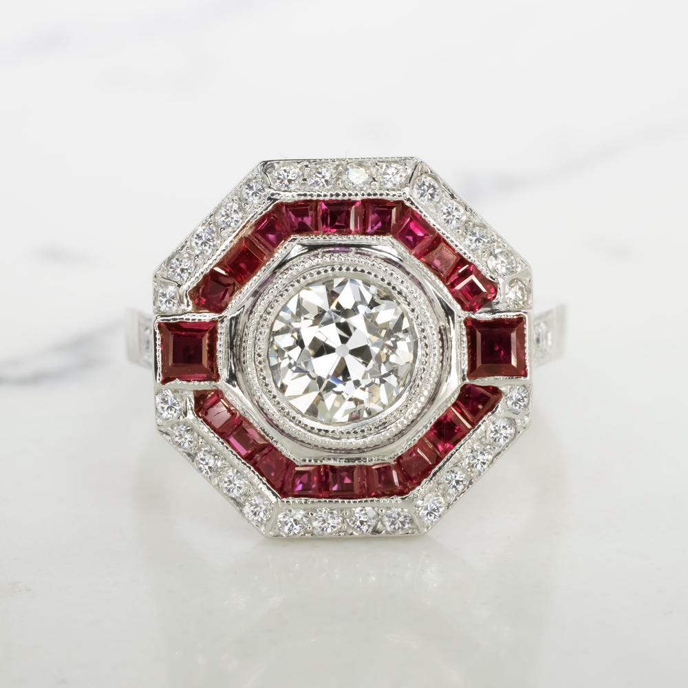 Taille vieille Europe Bague de fiançailles avec diamant 1.02 carat Ruby Platinum en vente