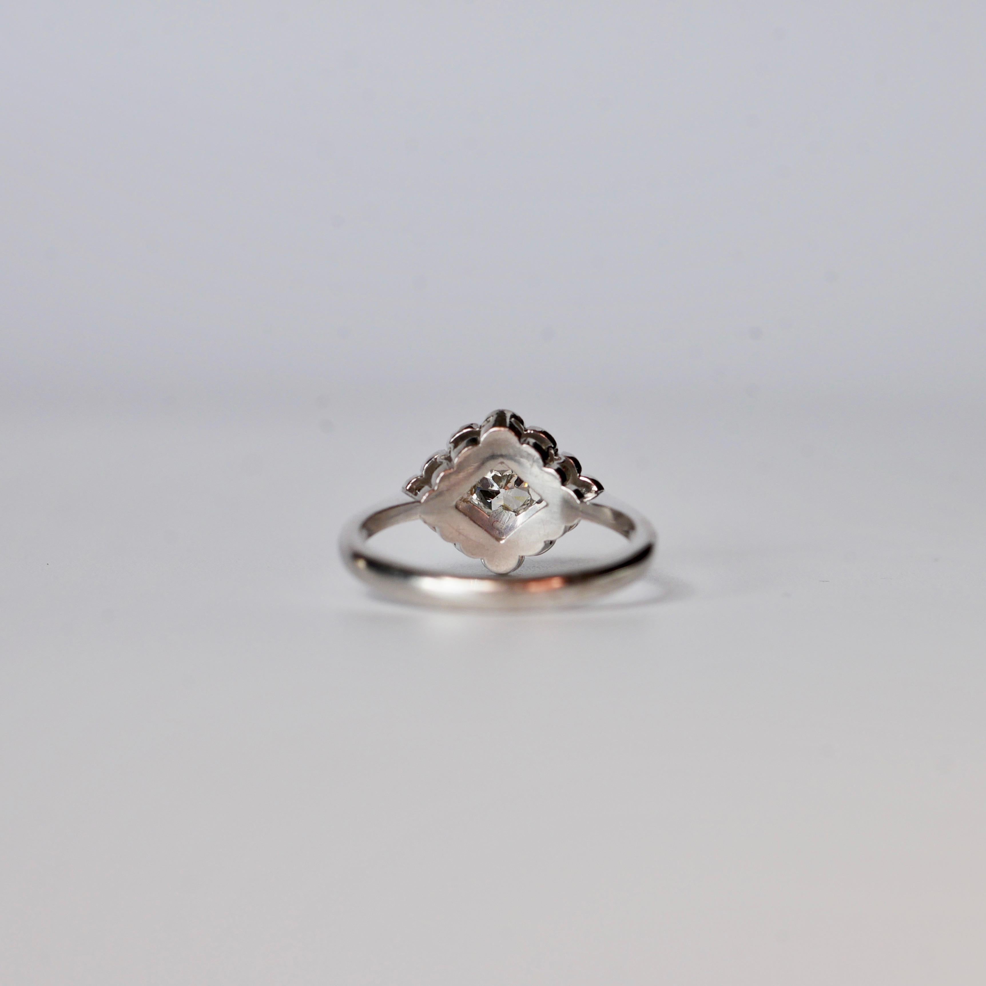 Women's Old Cut Diamond 18 Karat White Gold Cluster Vintage Engagement Ring 1.00 Carat