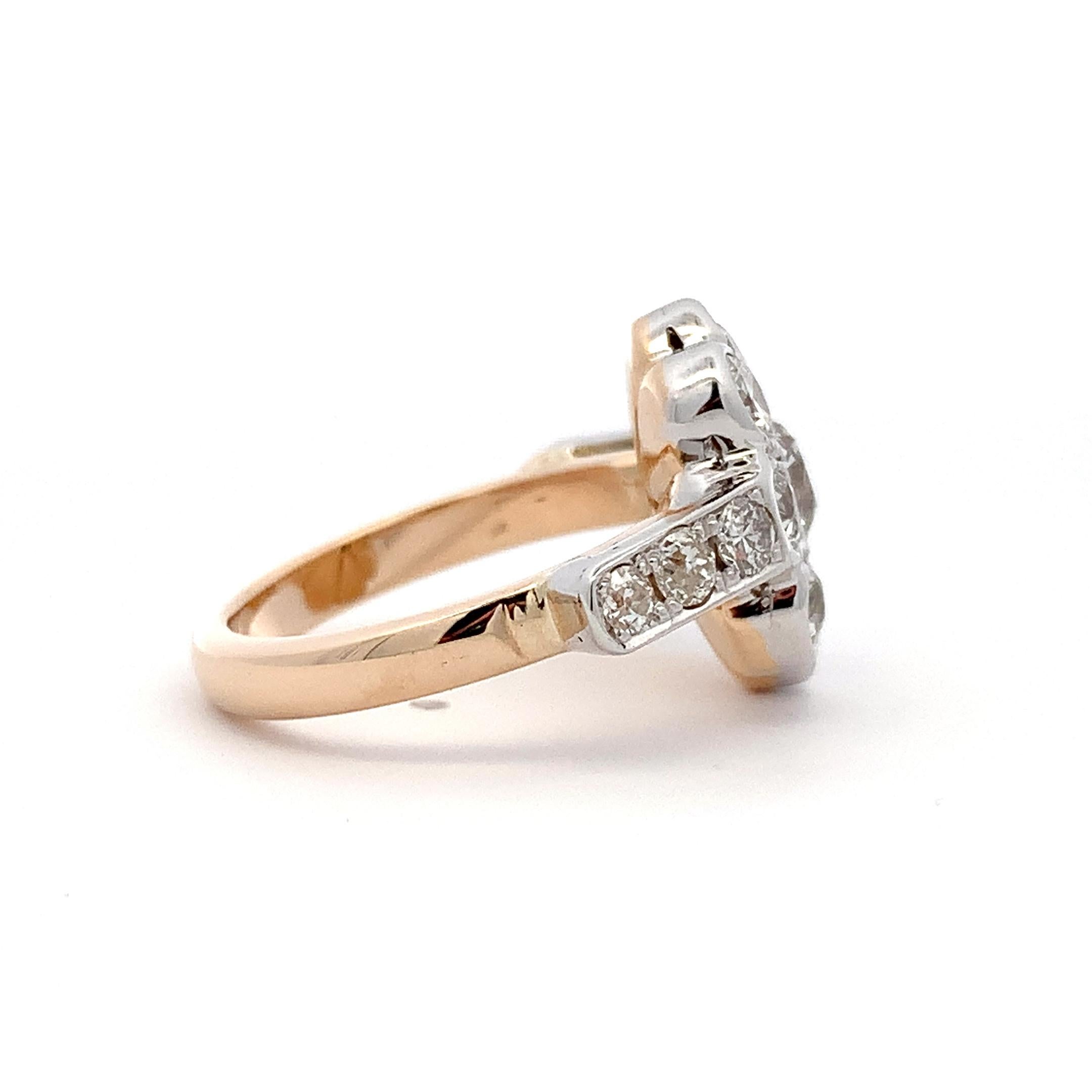 Old cut diamond cluster French antique engagement ring yellow gold In New Condition For Sale In London, GB