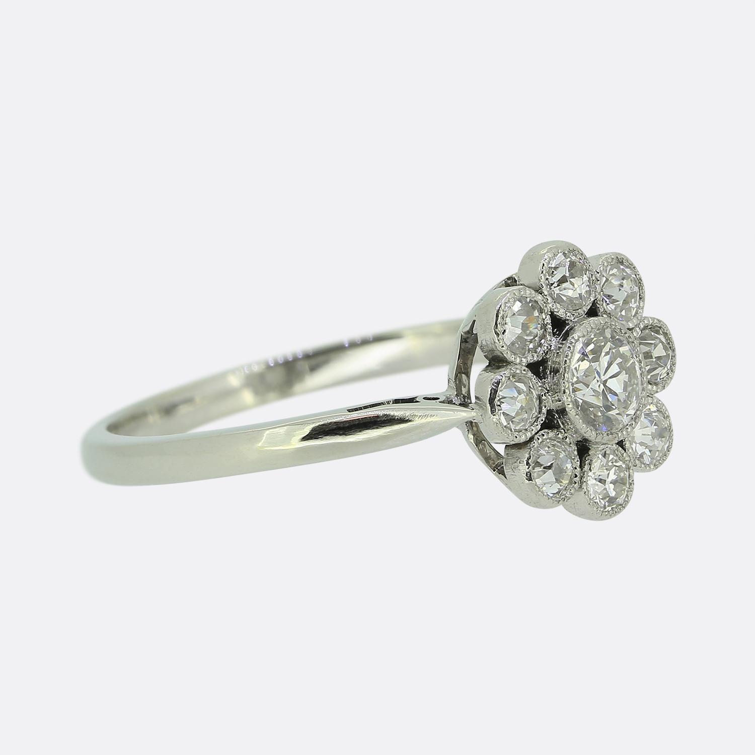 Diamant-Cluster-Ring mit Altschliff (Alteuropäischer Schliff) im Angebot