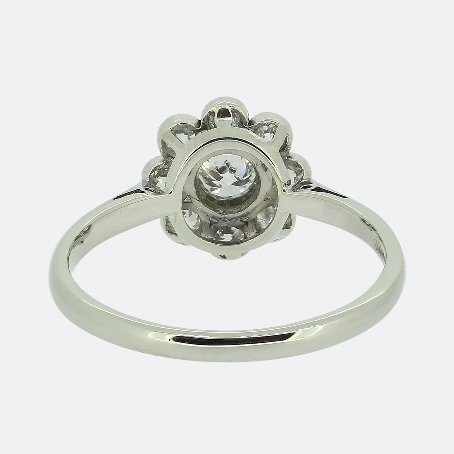 Diamant-Cluster-Ring mit Altschliff im Zustand „Gut“ im Angebot in London, GB