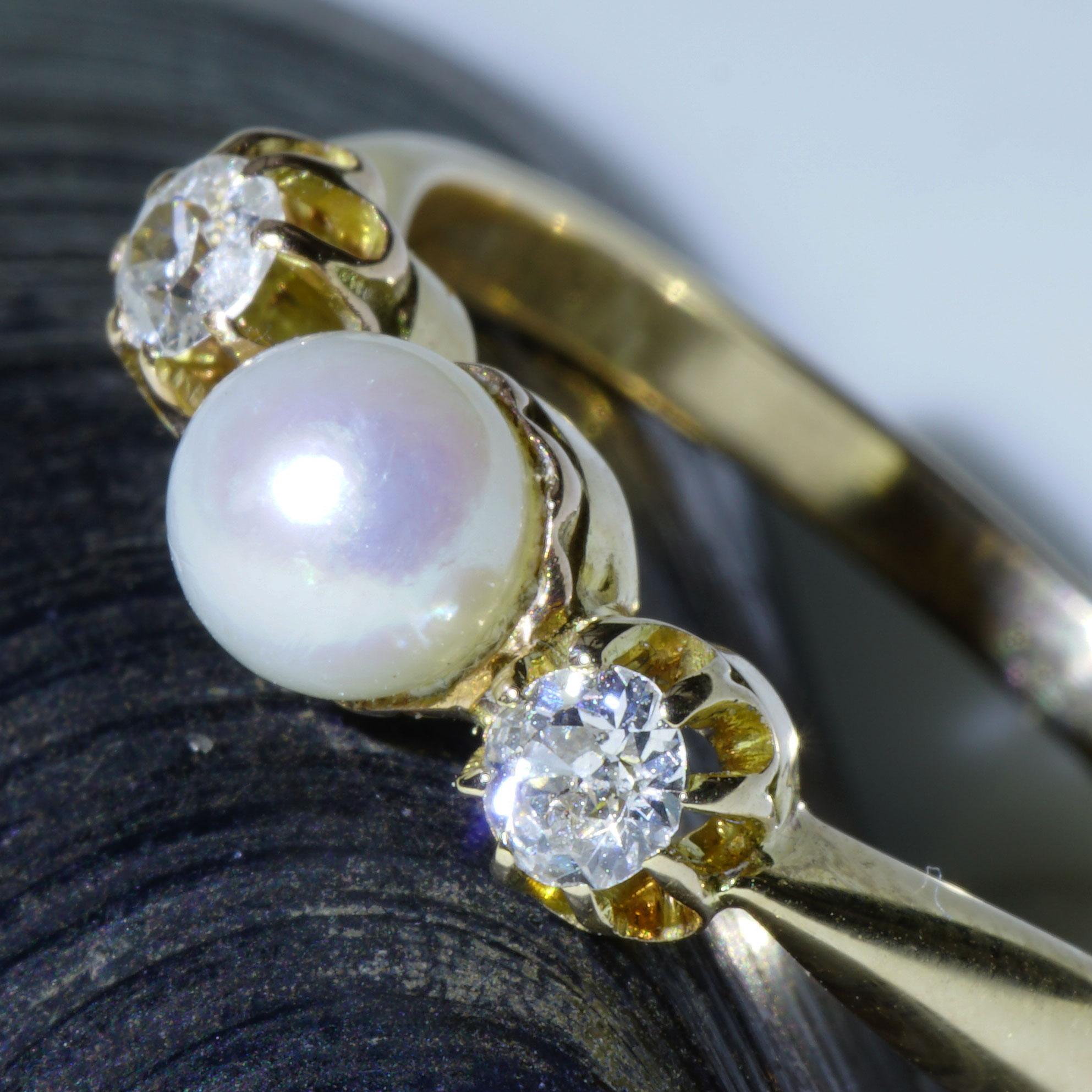 Old Cut Diamant-Perlenring 0,20 Karat Gelbgold um 1910 feine weiße/pink Perle im Angebot 5