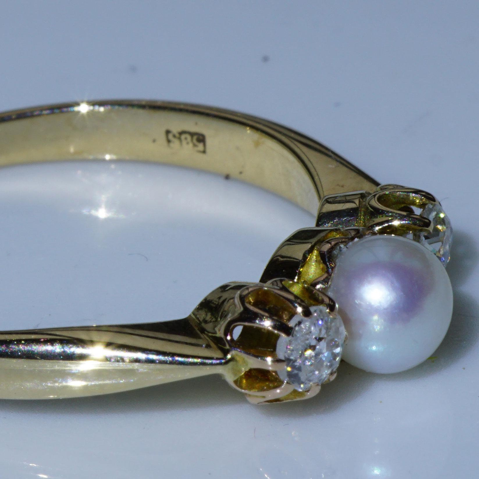 Old Cut Diamant-Perlenring 0,20 Karat Gelbgold um 1910 feine weiße/pink Perle im Angebot 2