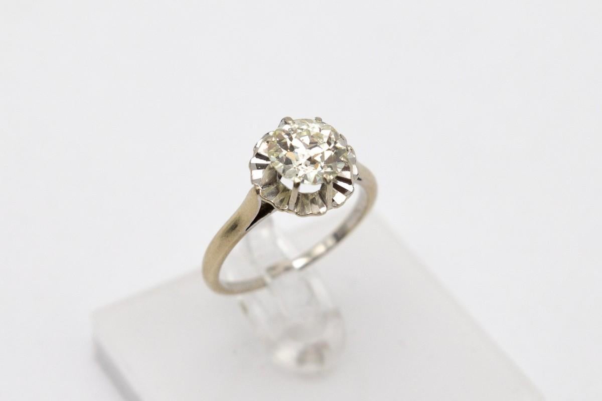 Women's or Men's Old-cut diamond ring, 1.73ct, Western Europe, early 20th century. For Sale