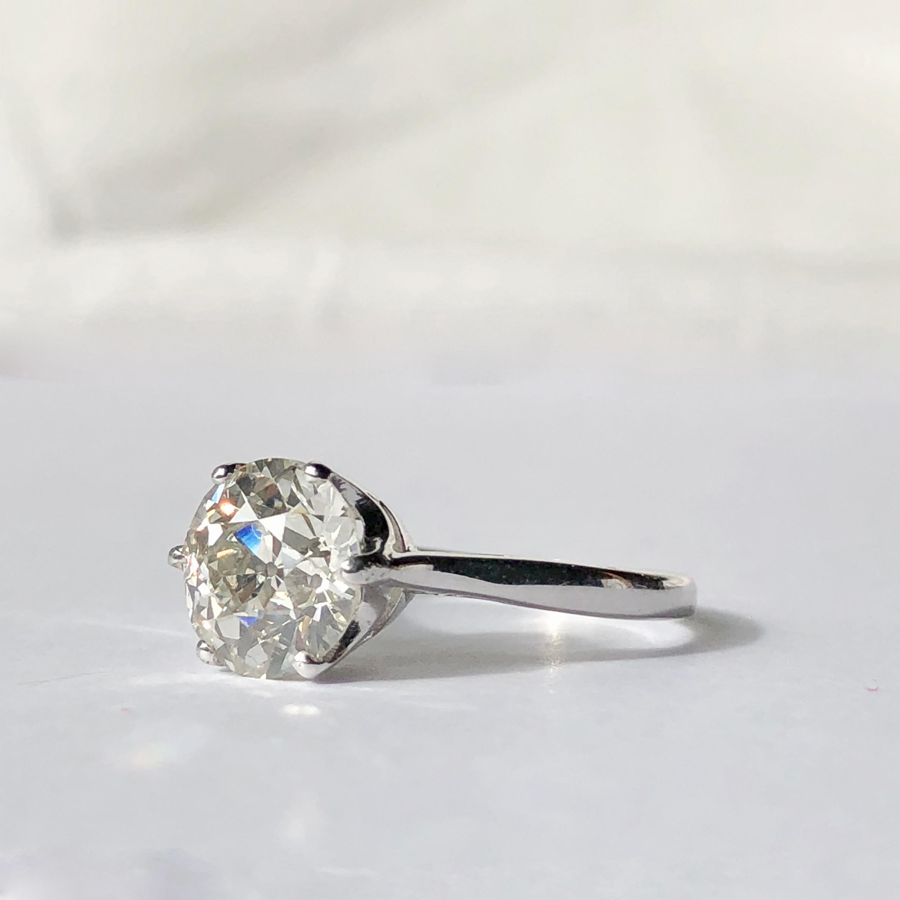 Vintage Diamond Solitaire Engagement Ring 

A Classic diamond solitaire - such a perfect way to say I love you ' will you marry me'

Such an exquisite diamond ring will never go out style and is a true investment for future generations

This 2.35ct