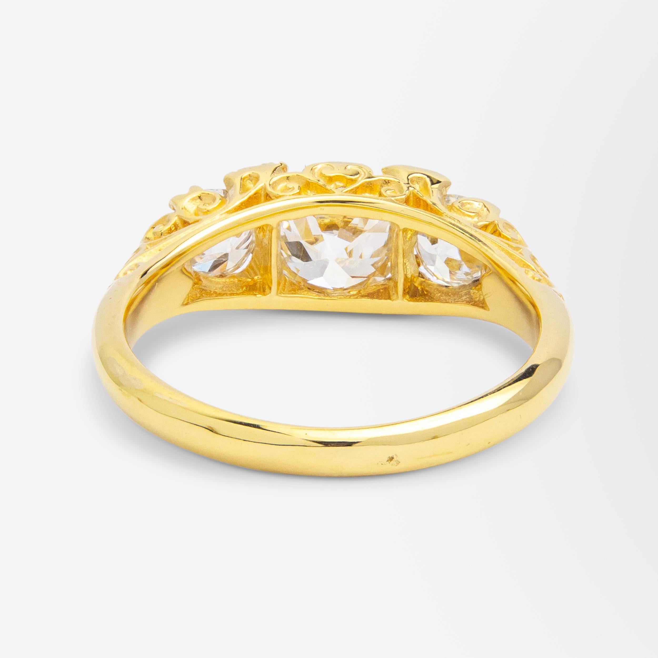 Old Cut Diamond Trinity Ring In Good Condition For Sale In Brisbane City, QLD