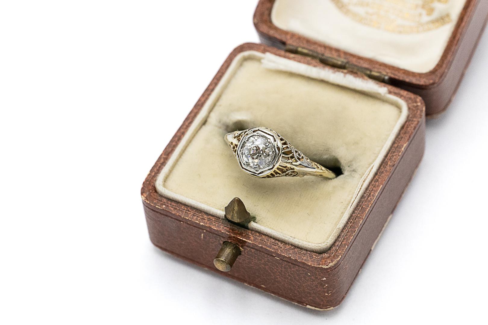 Old-cut solitaire ring with a 0.75ct diamond from around 1900. (Alteuropäischer Schliff) im Angebot