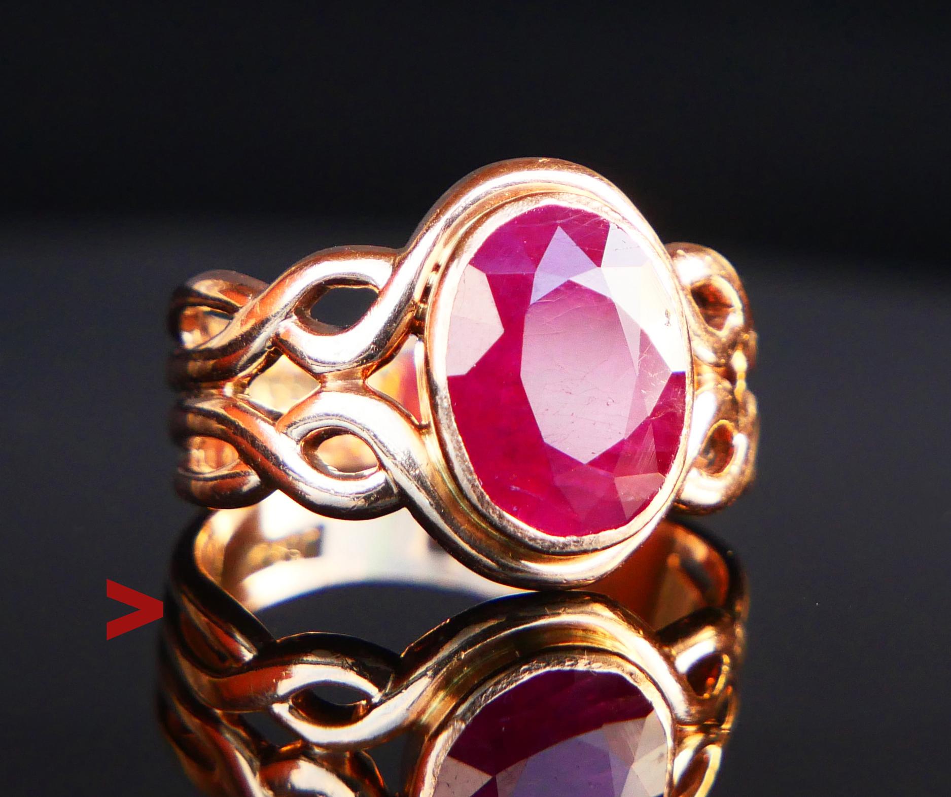 Great looking Danish Ring from ca. 1920- 1940s. Unisex type.

Wide openwork band with bezel set natural Rose Red Ruby 11 mm x 8 mm x 5 mm deep / ca. 4 ct. Two small natural flaws visible on the surface.

Hallmarked K 585

Used fine condition. Stone