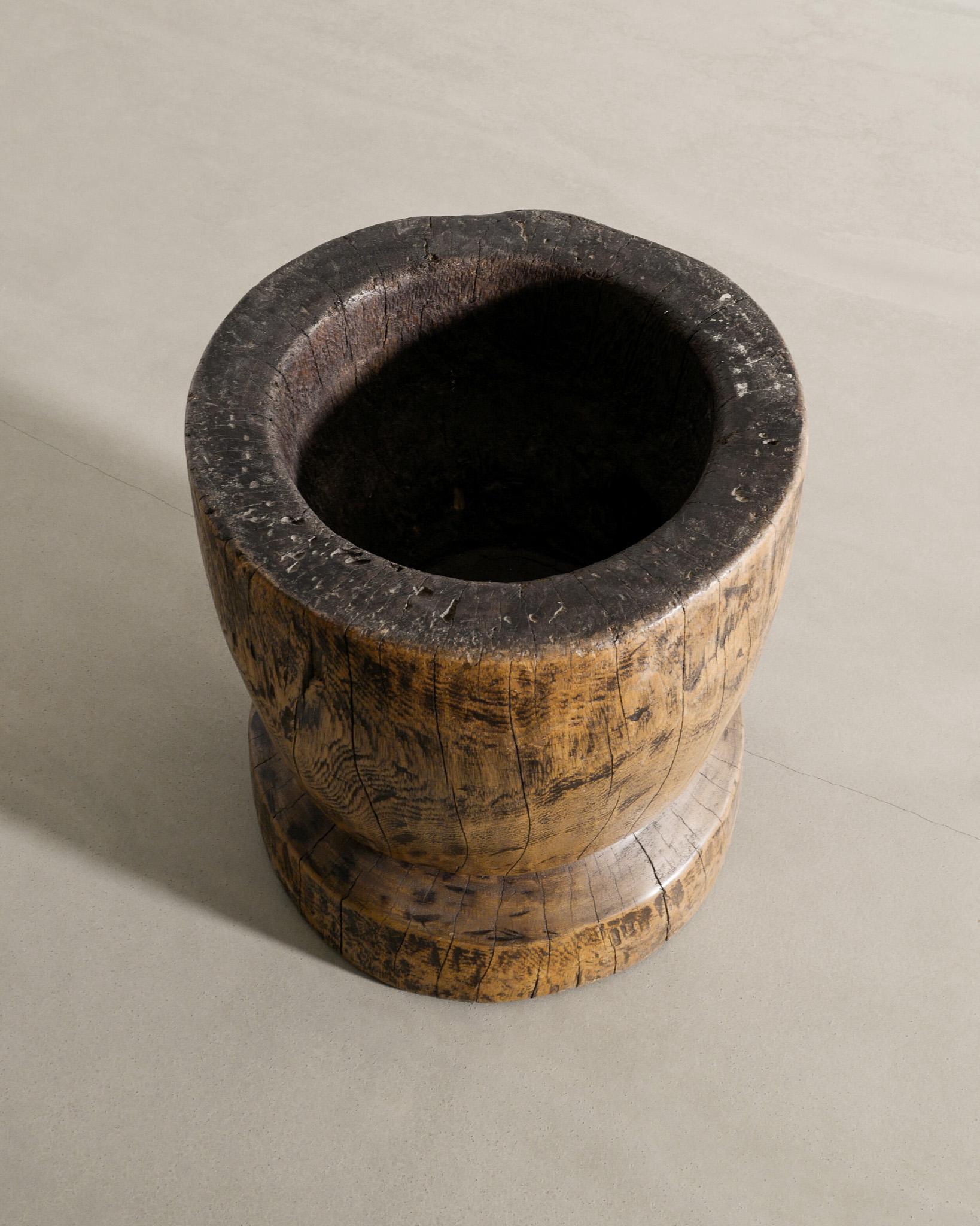 Ethiopian Old Decorative African Wabi Sabi Wooden Hand Carved Mortar Bowl, Early 1900s  For Sale