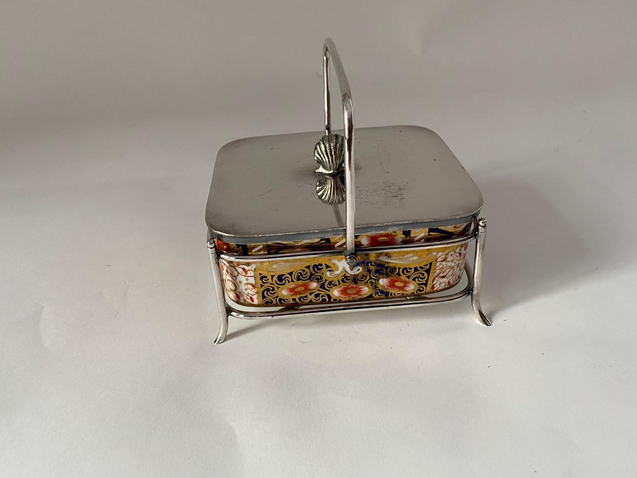 Old Decorative English Davenport Porcelain Butter Dish in Silver Plate Stand  For Sale 2