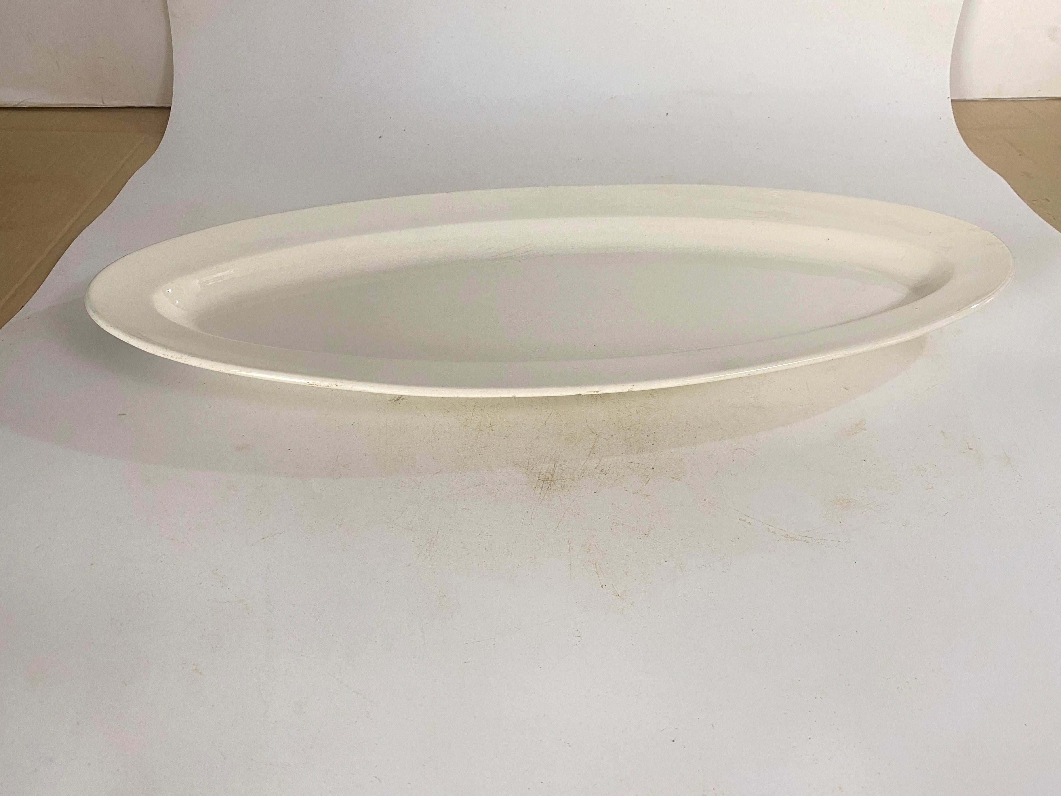 Plato antiguo grande de la fábrica DIGOIN-SARREGUEMINES, loza esmaltada blanca en venta 2