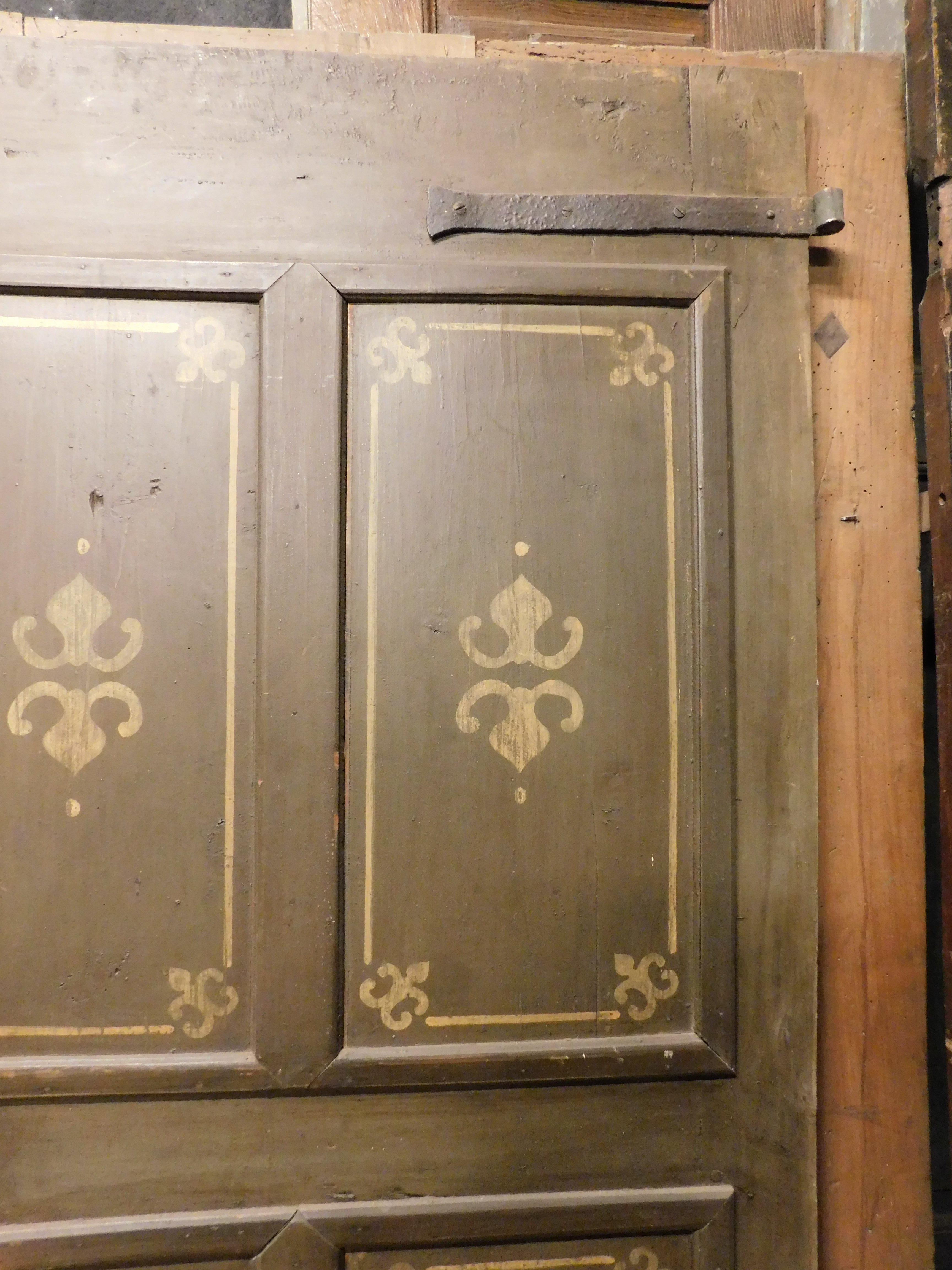 Old Door with 4 painted panels, yellow decorations on green background, Italy For Sale 1