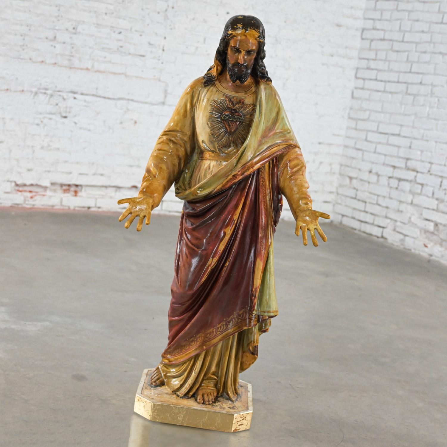Old Ecclesiastical Religious Art Sacred Heart of Jesus Plaster Statue Sculpture  In Good Condition For Sale In Topeka, KS