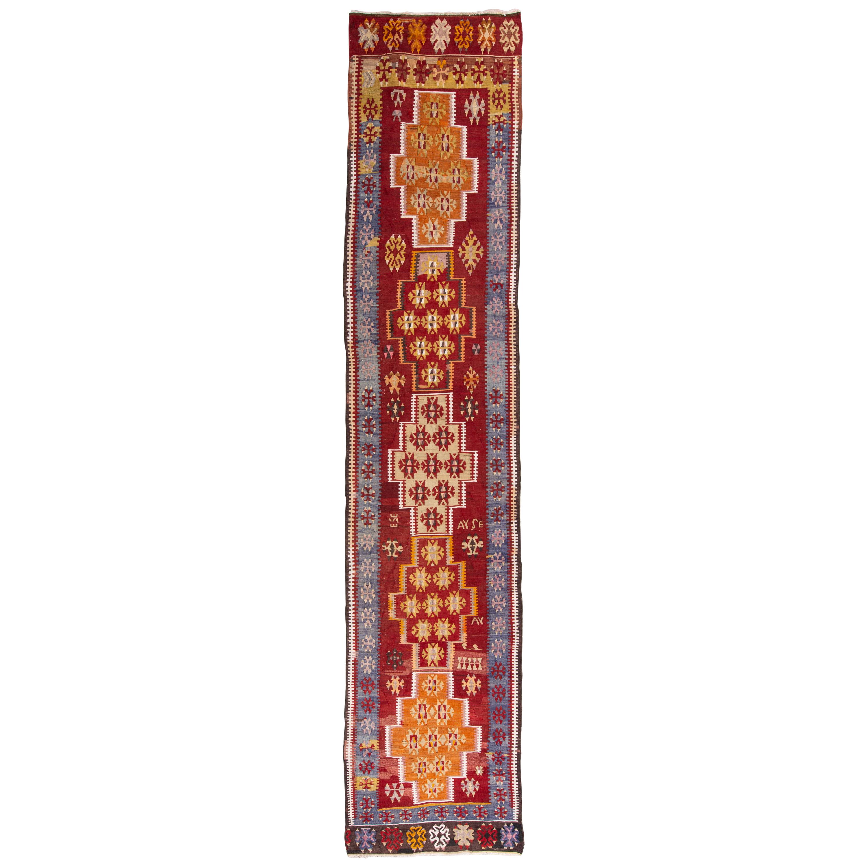 Ancien et élégant tapis de couloir Kilim Adana
