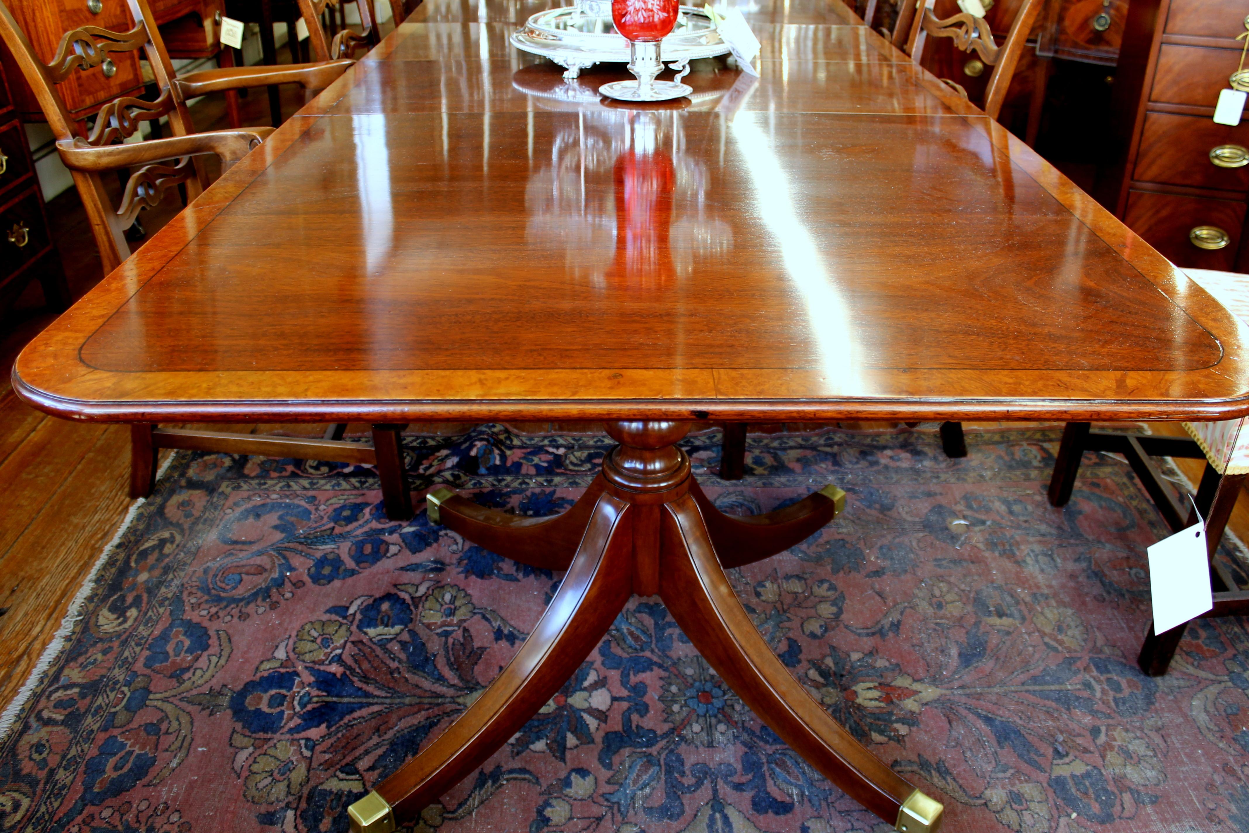 Mid-20th Century Old English Inlaid Mahogany Regency Style Two Pedestal Two Leaf Dining Table
