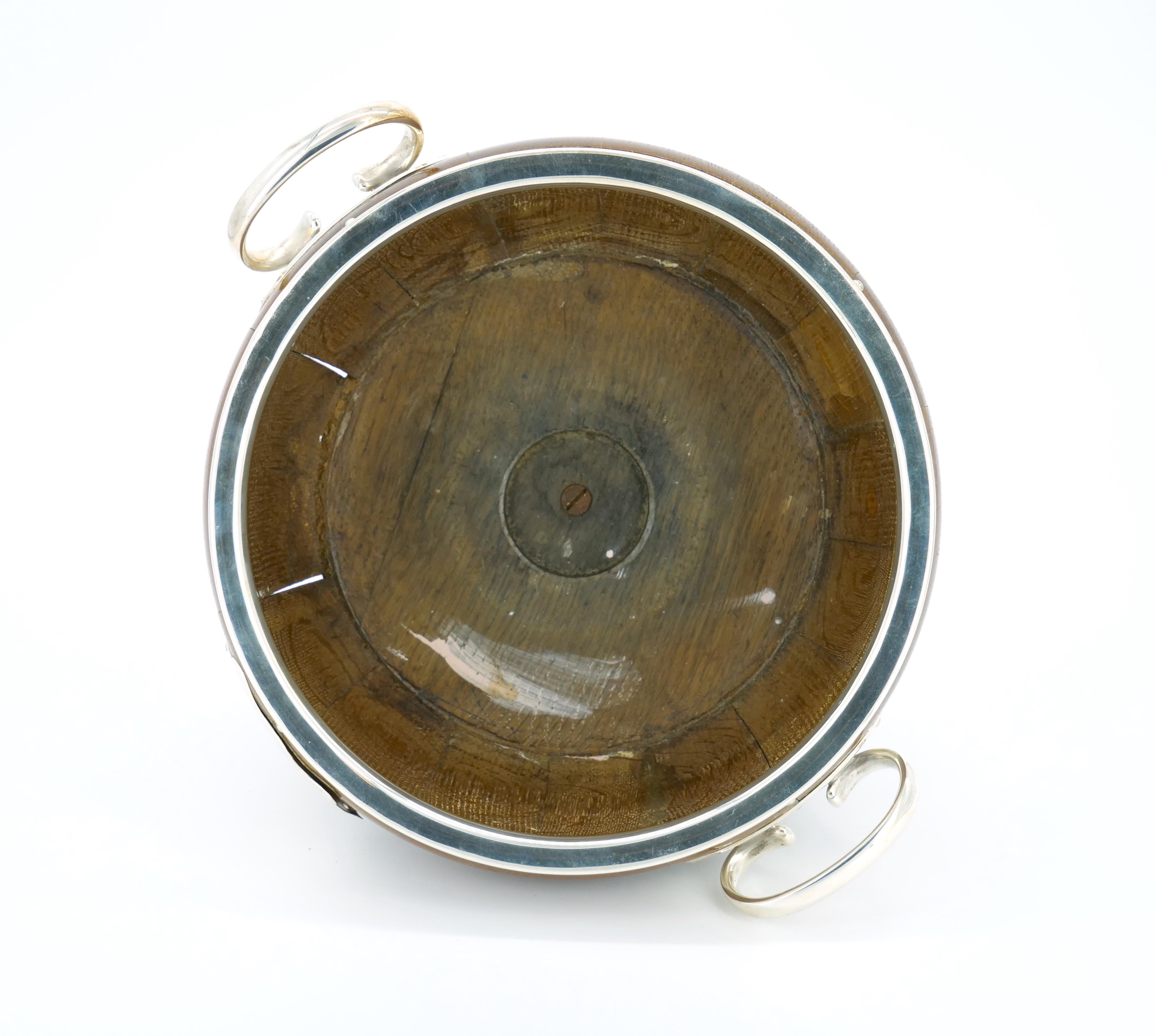 Old English Oak Exterior Holding Base / Porcelain Interior Tableware Bowl For Sale 4
