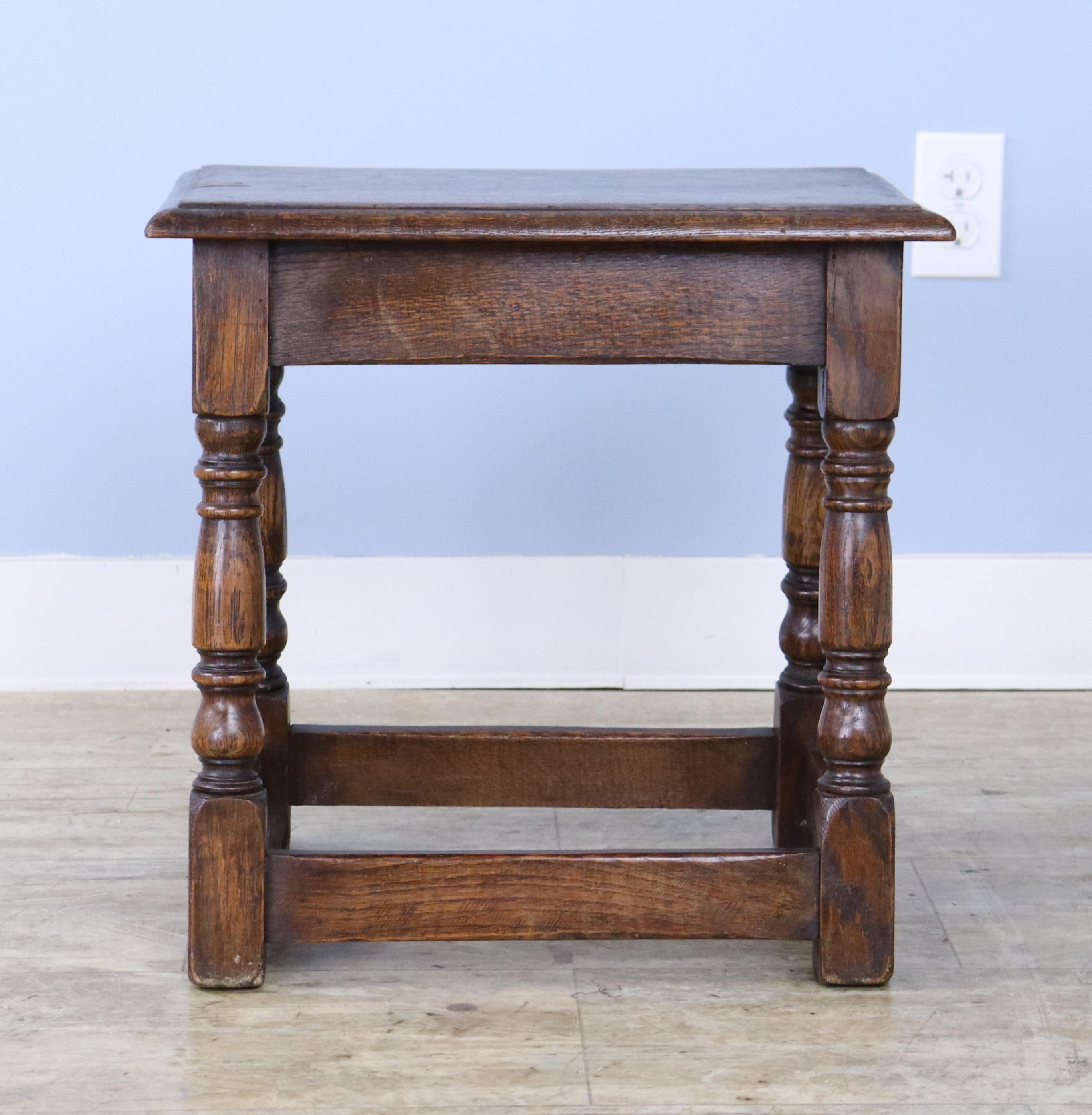 Old English Oak Joint Stool In Good Condition For Sale In Port Chester, NY