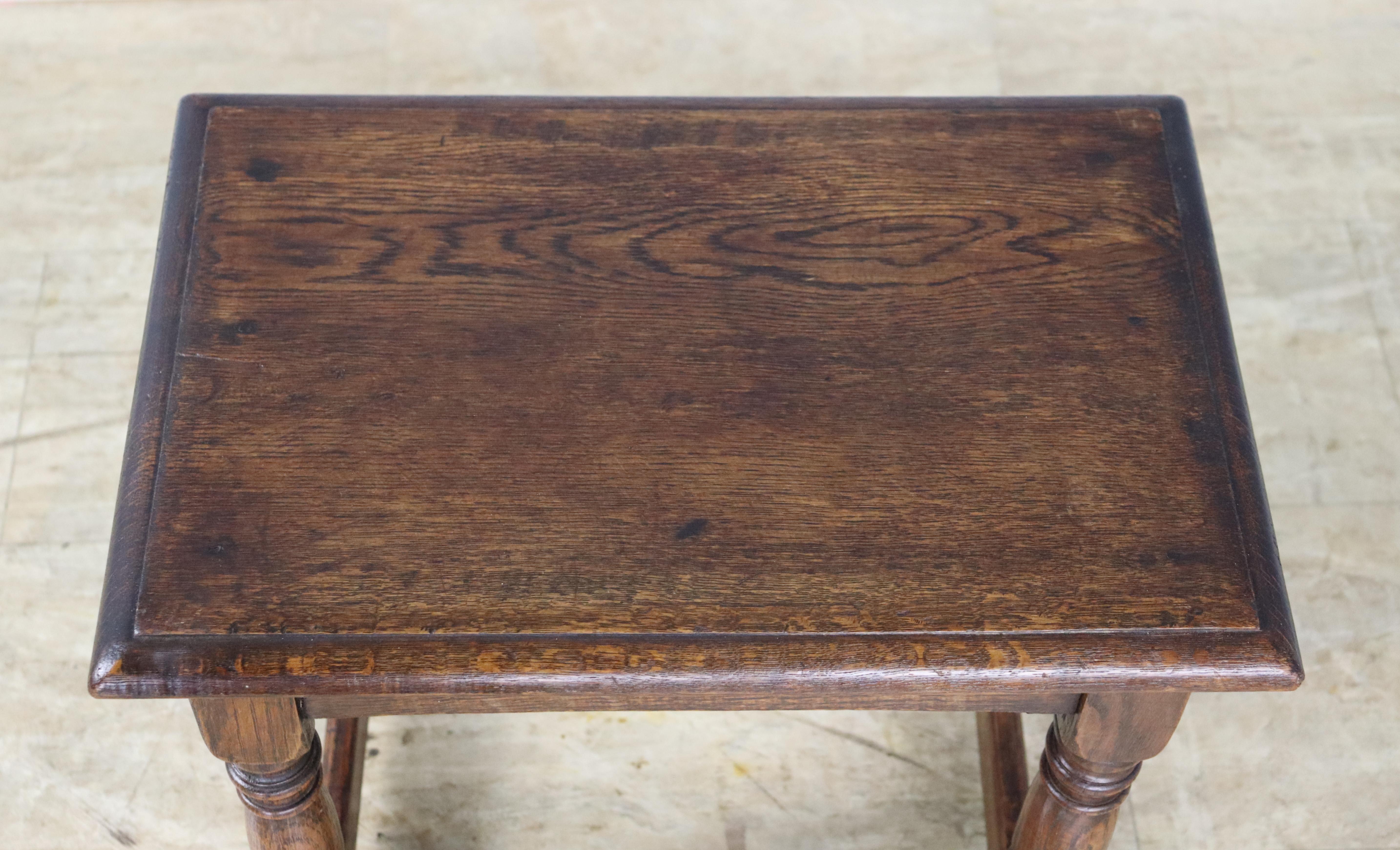 Old English Oak Joint Stool In Good Condition For Sale In Port Chester, NY