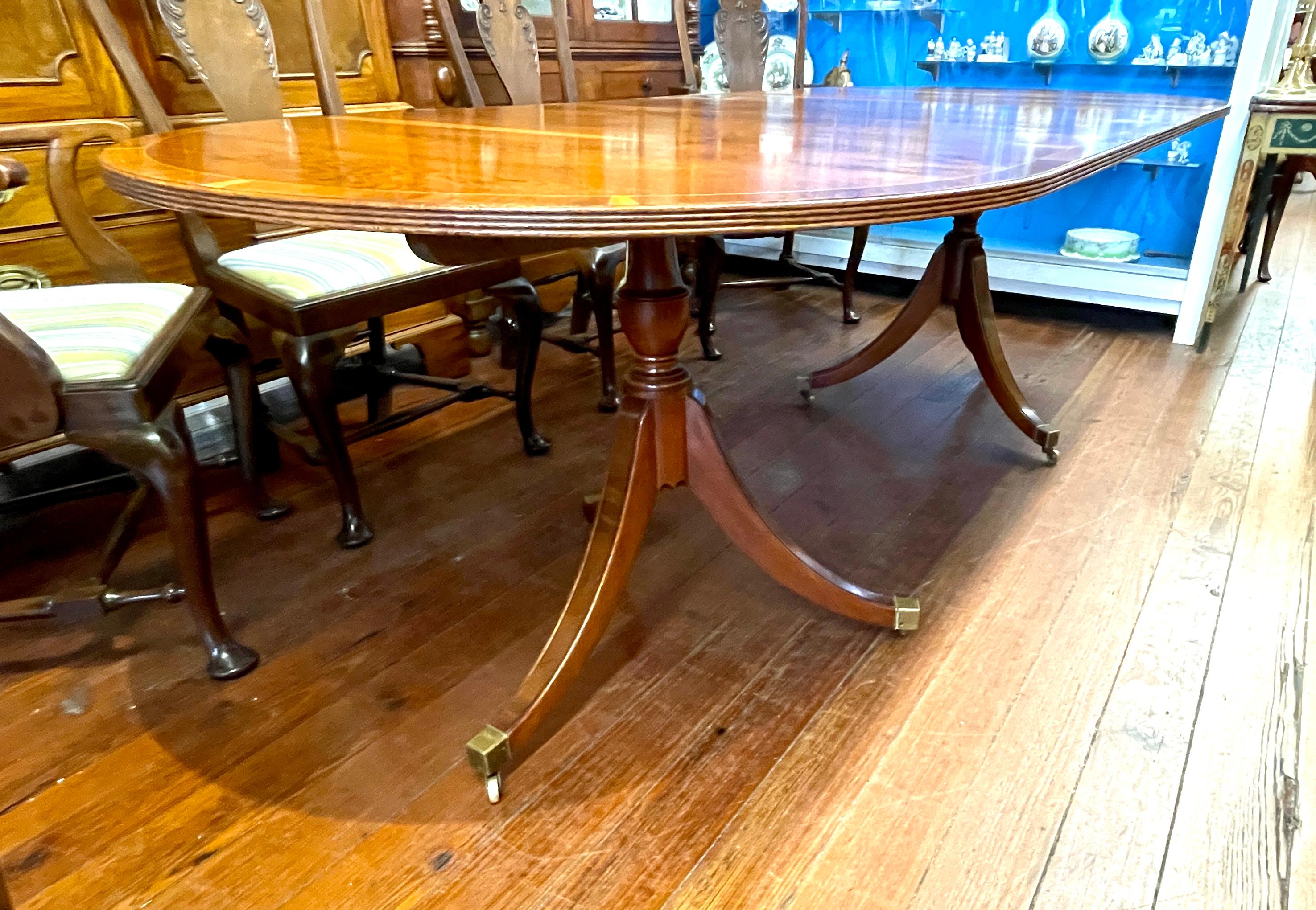 Old English Reprod. Sheraton Style Inlaid Yew wood Cottage size Dining Table For Sale 2