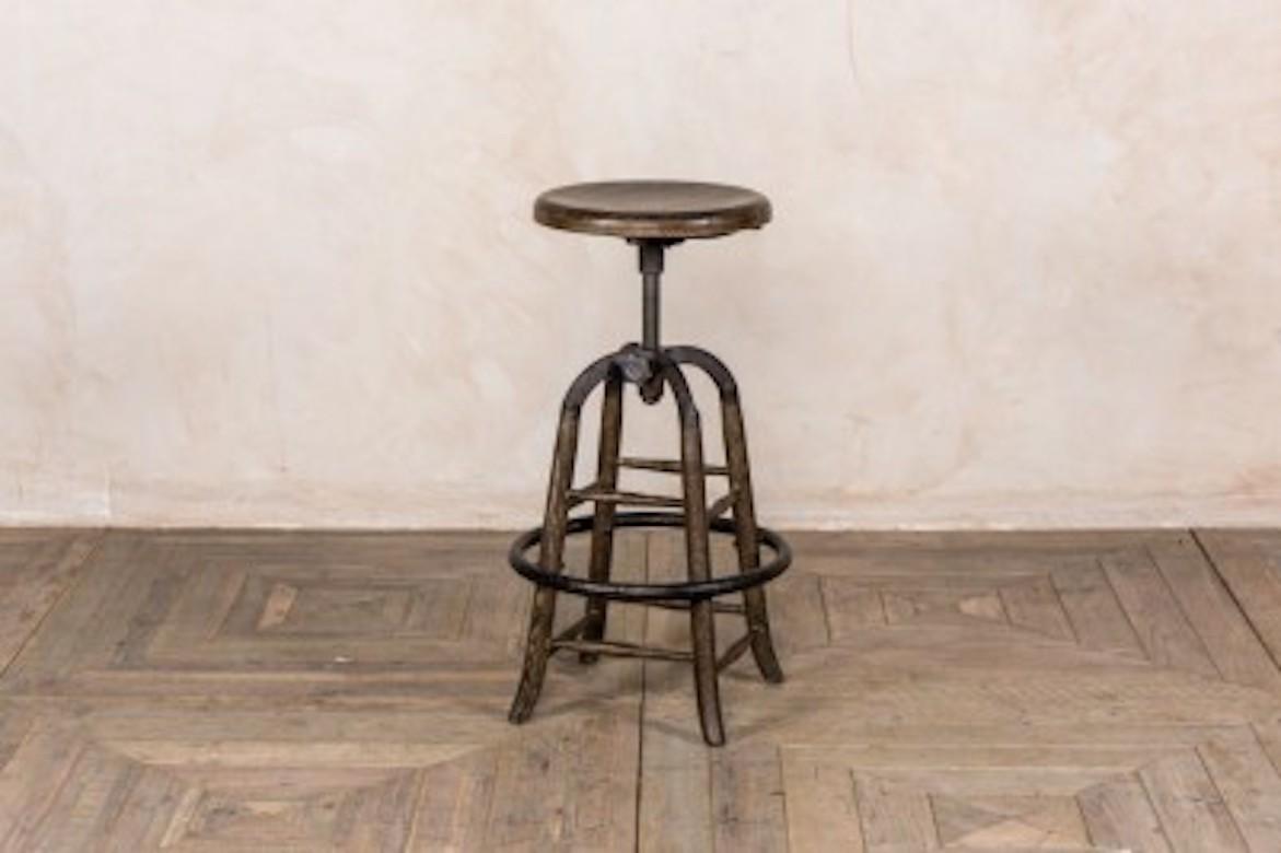 Old English Rustic Oak Bar Stools, 20th Century For Sale 11