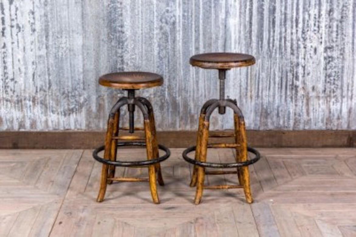 Old English Rustic Oak Bar Stools, 20th Century For Sale 3