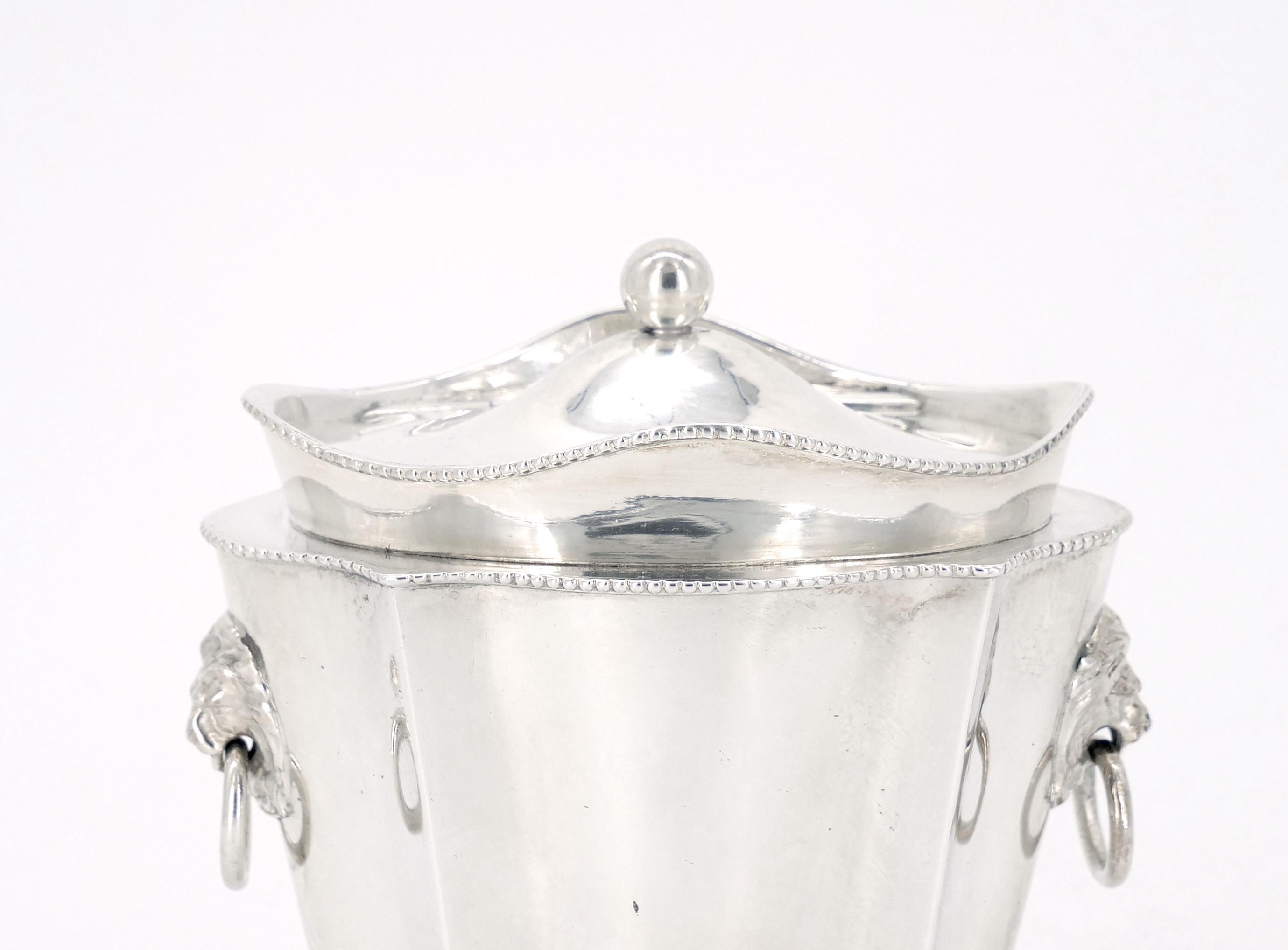 Old English Sheffield Silver Plate / Lion Head Side Handle Tea Caddy In Excellent Condition For Sale In Tarry Town, NY
