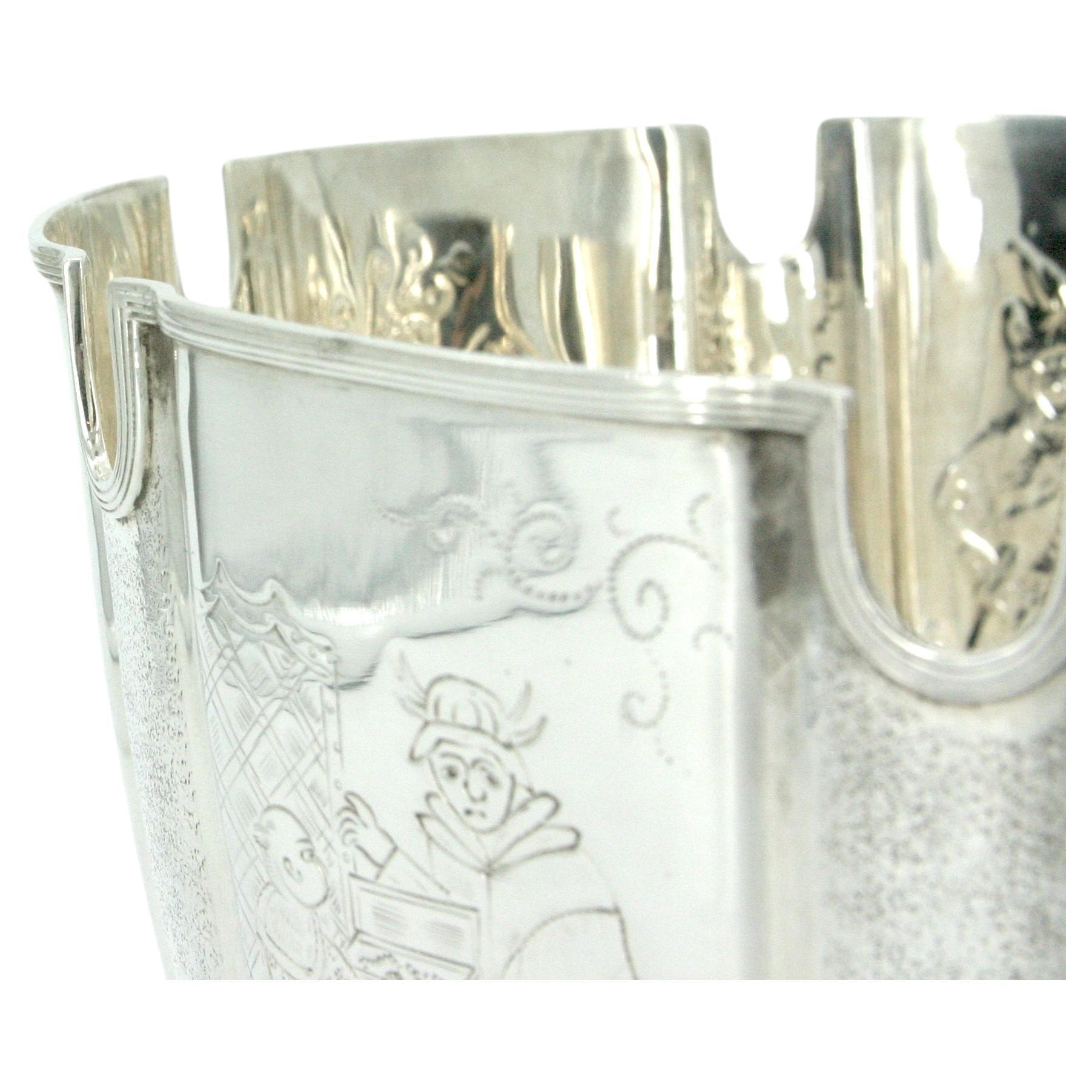 Schale aus altem englischem Silber mit Chinoiserie-Tafelaufsatz (Frühes 20. Jahrhundert) im Angebot
