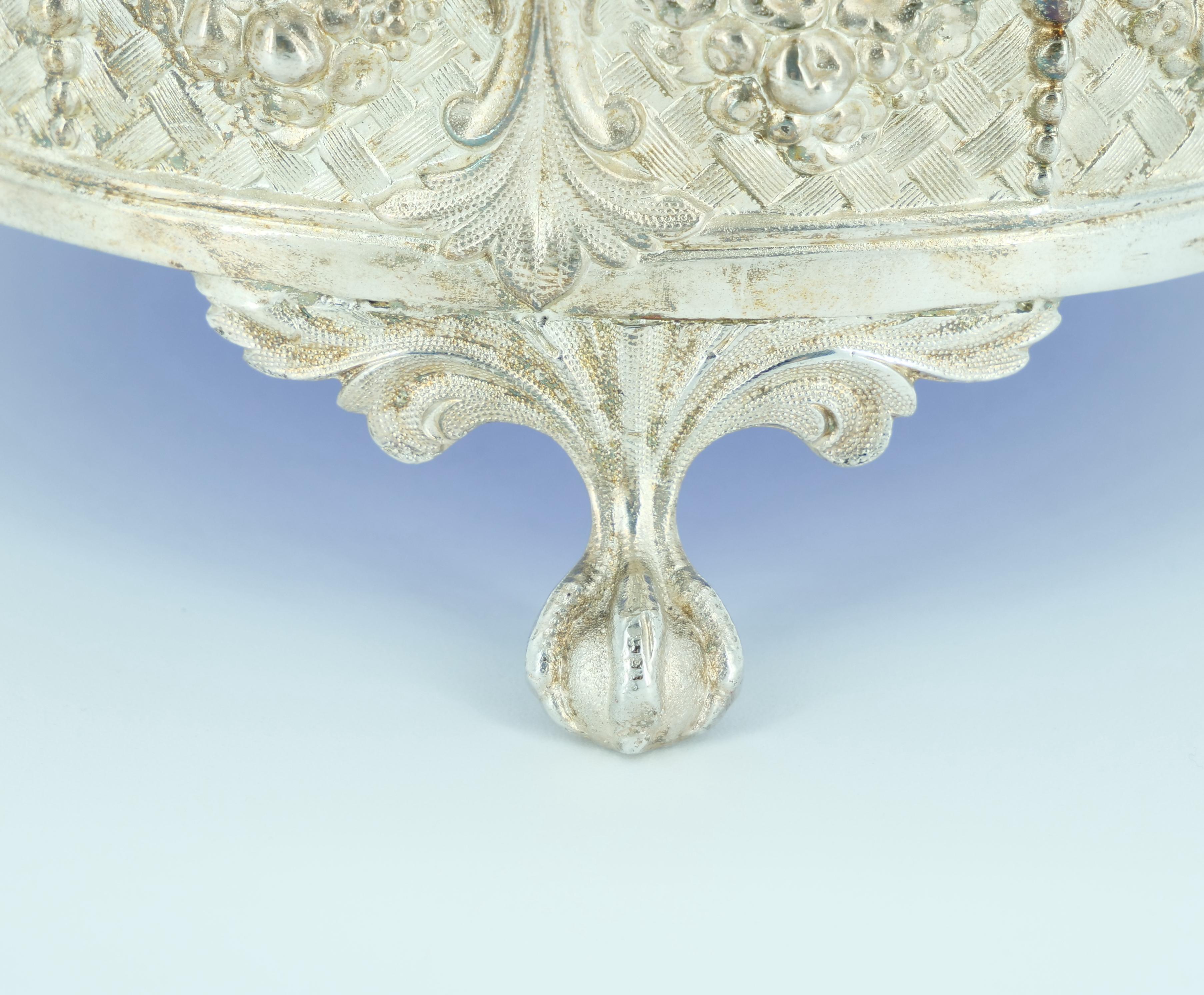 Old English Silver Plate / Cobalt Glass Interior Serving Comport Disk For Sale 3