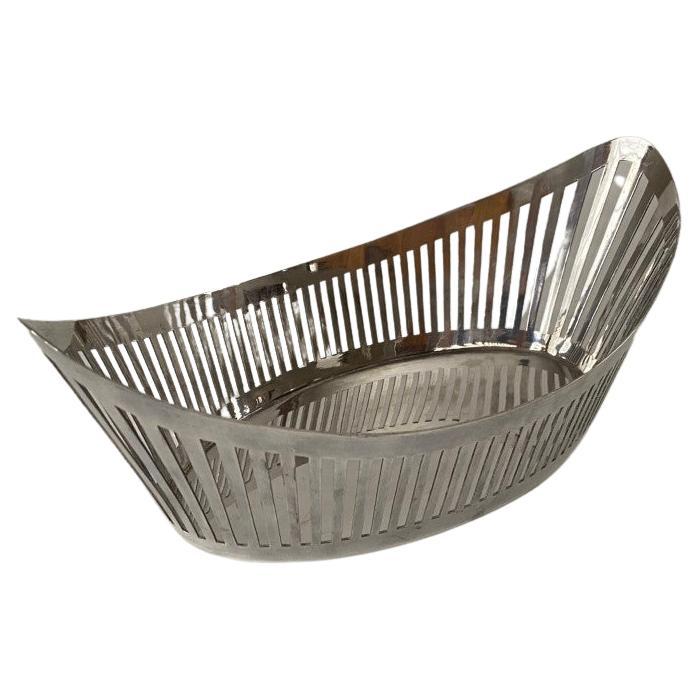 Old English Silver Plate Pieced Bread Basket For Sale