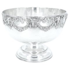Old EnglishSilver Plate Centerpiece Bowl / Punch Bowl 