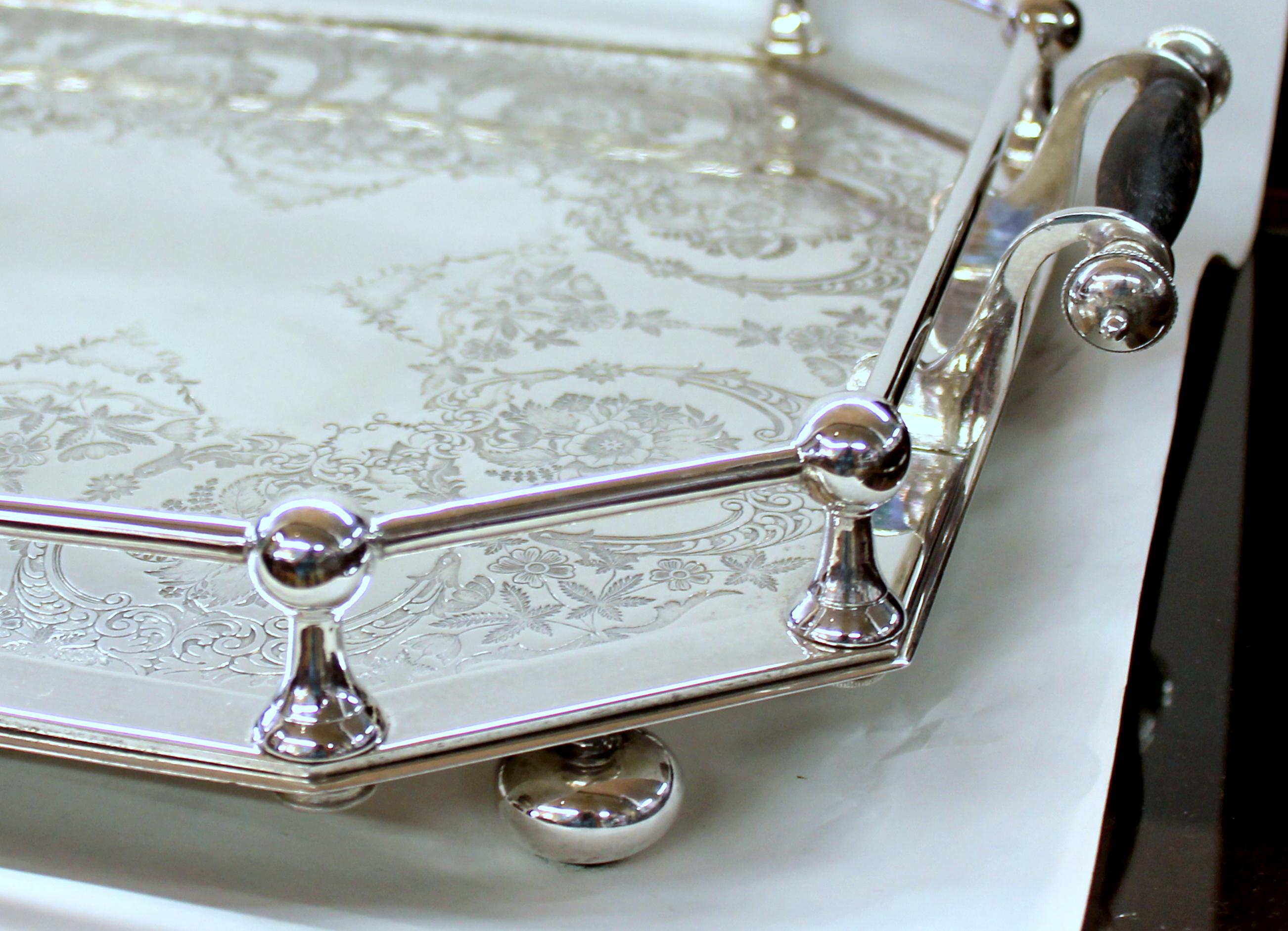 Old English Silverplate Chased Rail Style Gallery Tray, Hammond, Creake & Co. In Excellent Condition In Charleston, SC