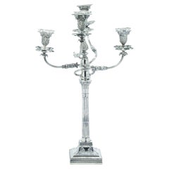 Candelabro de cinco luces de plata inglesa antigua de James Dixon Circa 1860